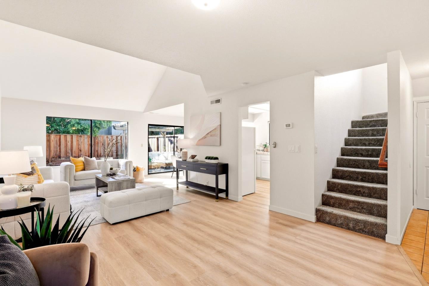 17079 Creekside CIR