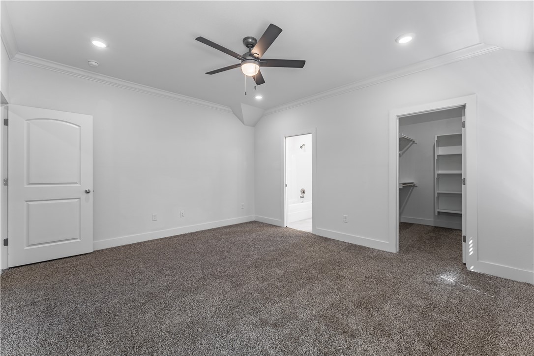 2003 E Hudson Drive