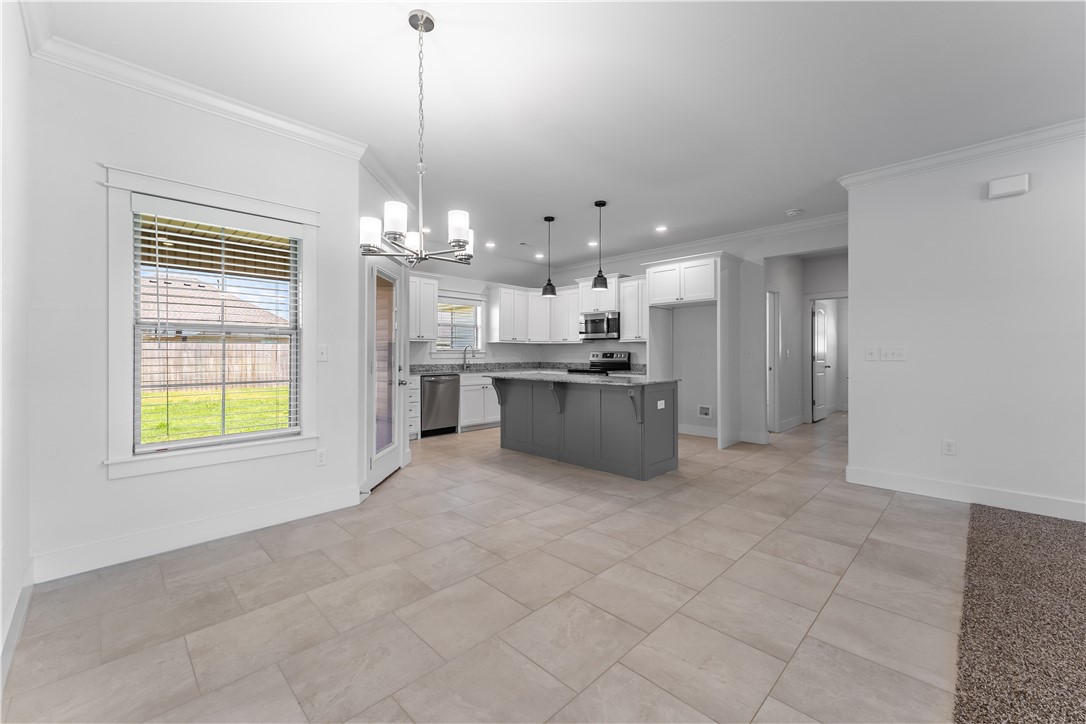 2003 E Hudson Drive
