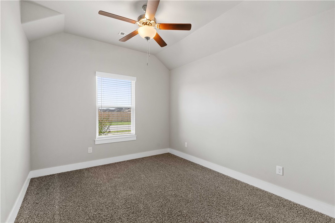 804 Hickory Meadows