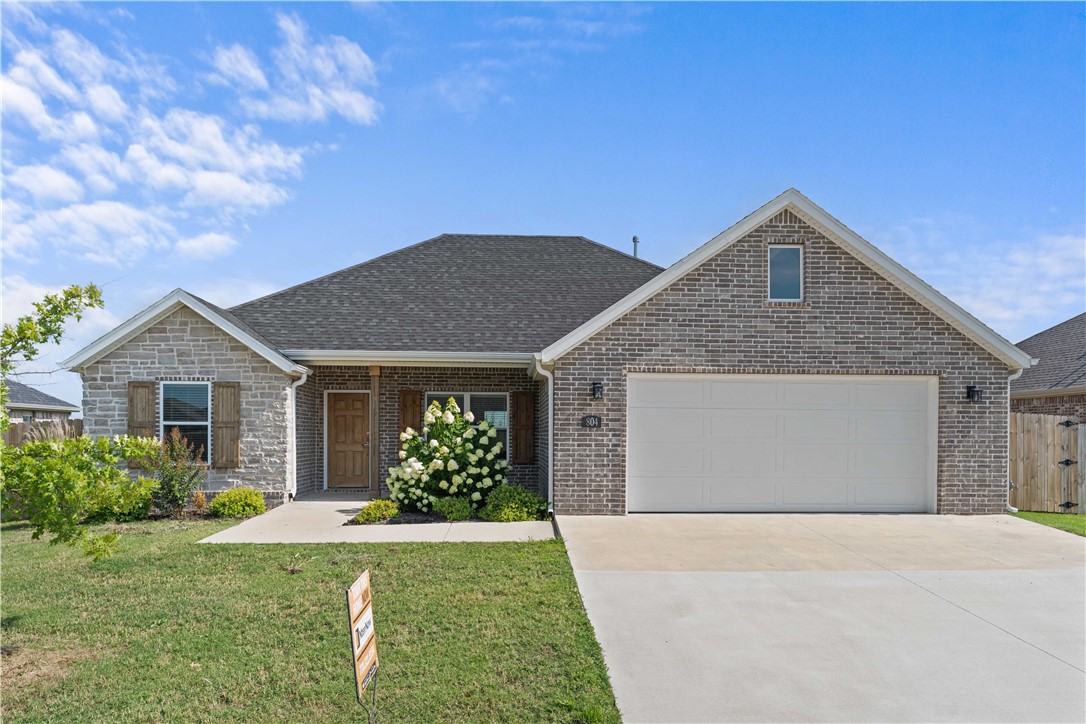 804 Hickory Meadows