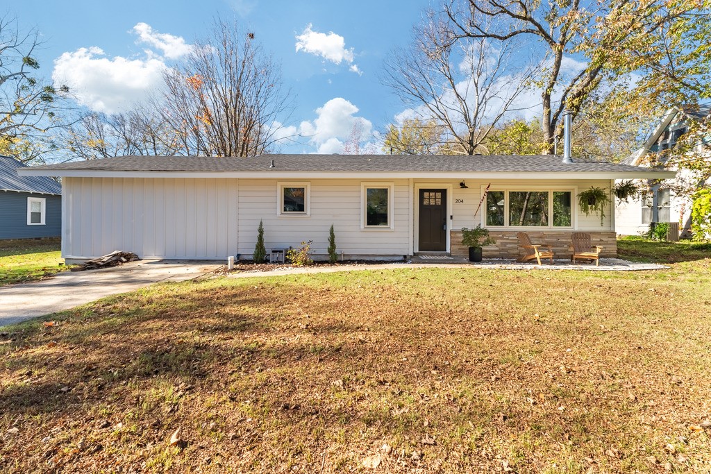 204 N Mock Street