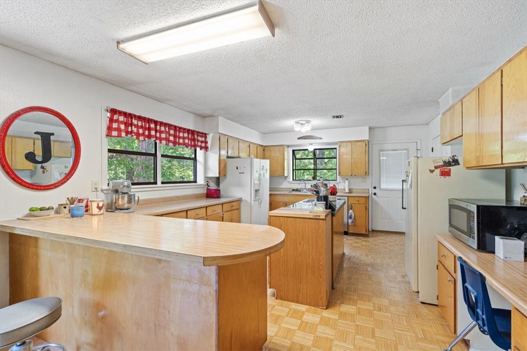 11559 Pine Creek Hollow Road