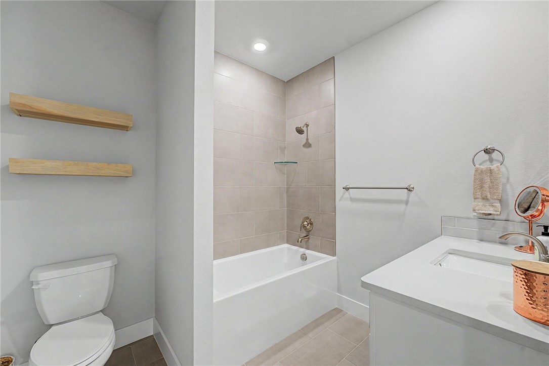 1205 Bunker Drive