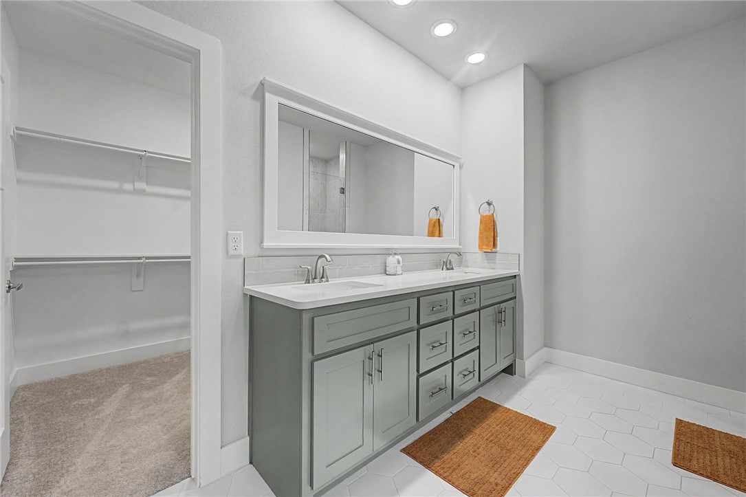 1205 Bunker Drive