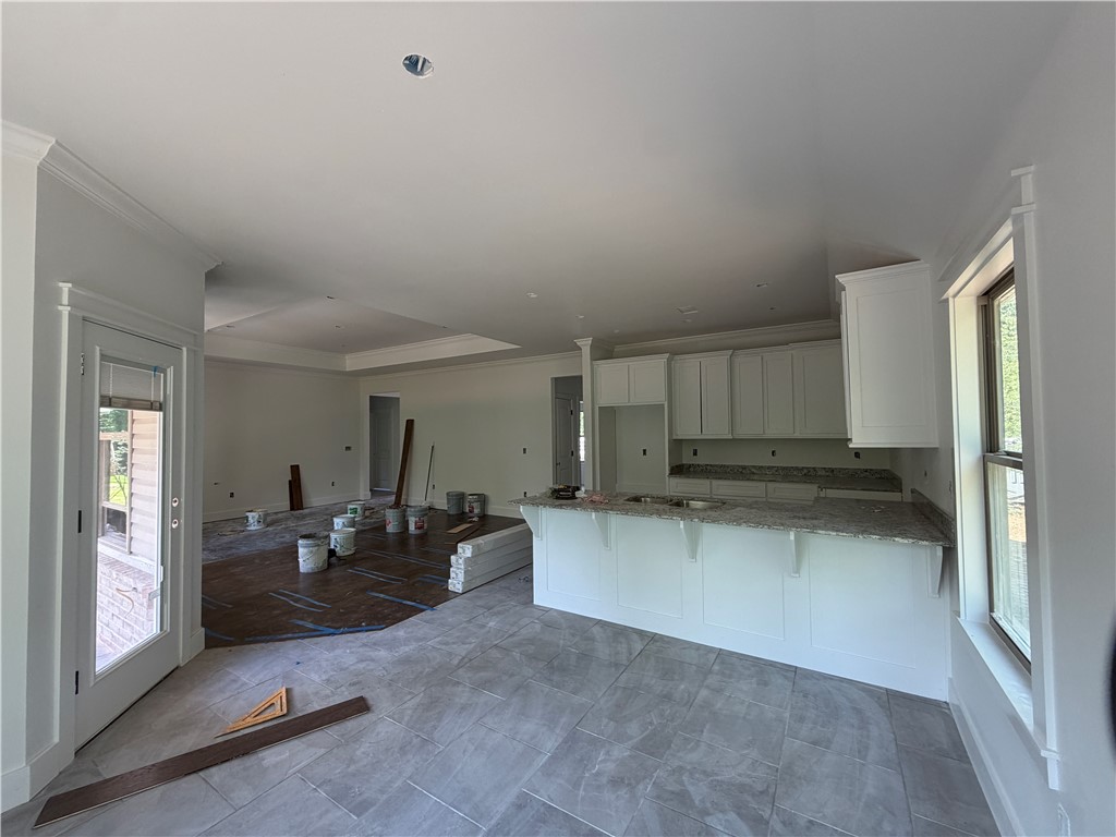 12 Kinross Drive