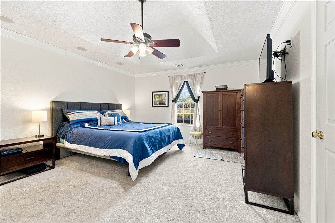 3601 W Mockingbird Lane