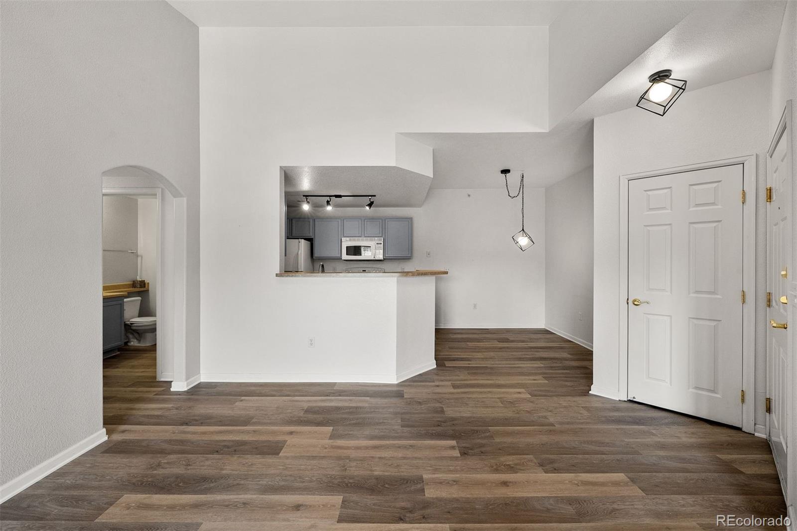 7440 S Blackhawk Street Unit: 306