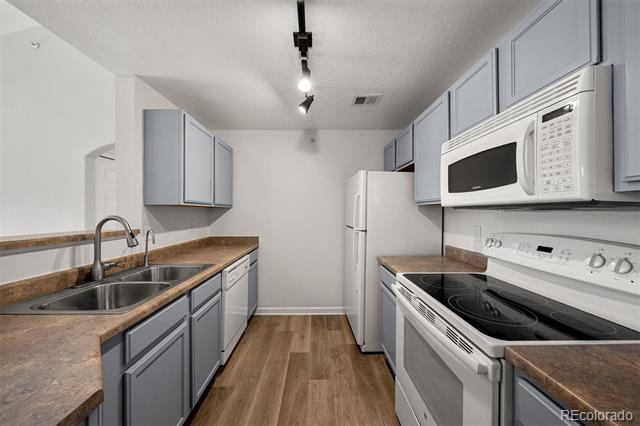 7440 S Blackhawk Street Unit: 306