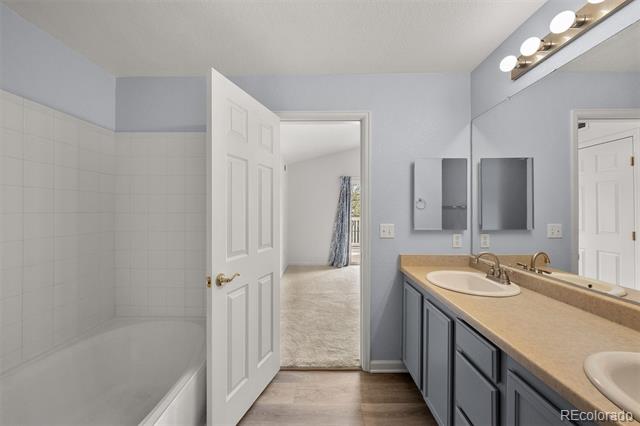 7440 S Blackhawk Street Unit: 306
