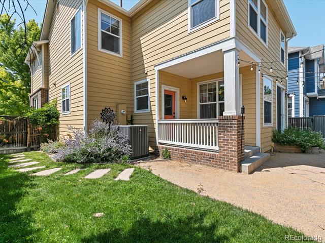 2906 Emporia Street
