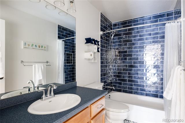 2906 Emporia Street