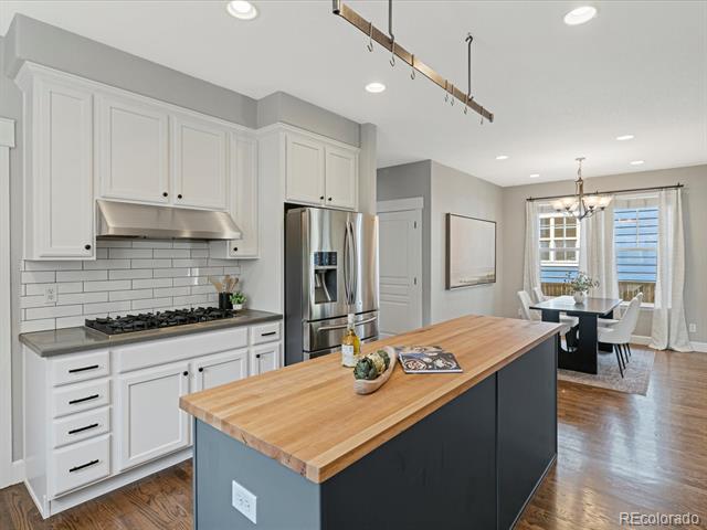 2906 Emporia Street