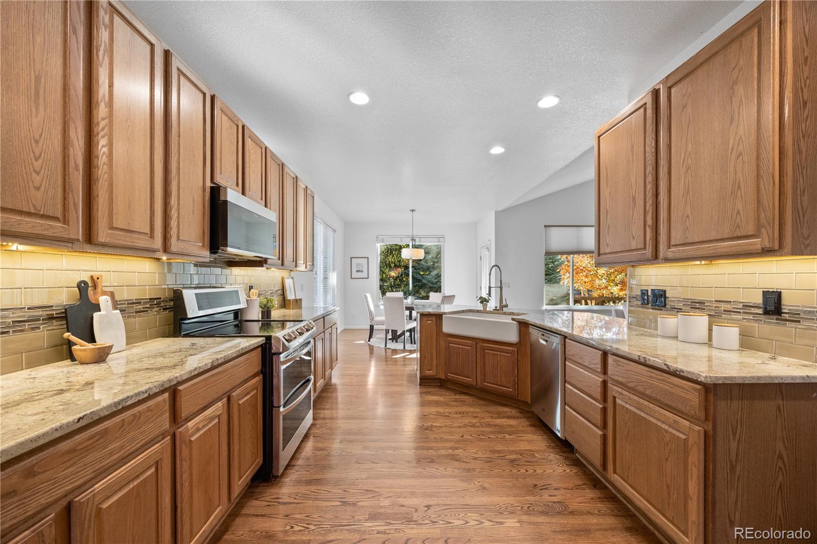 12094 Bay Oaks Court