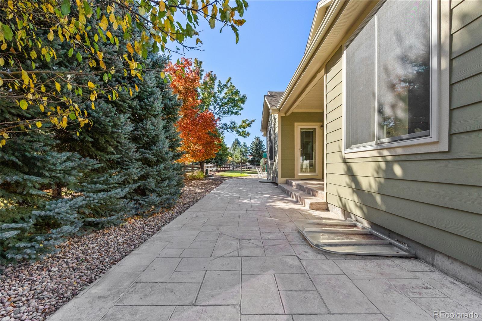 12094 Bay Oaks Court