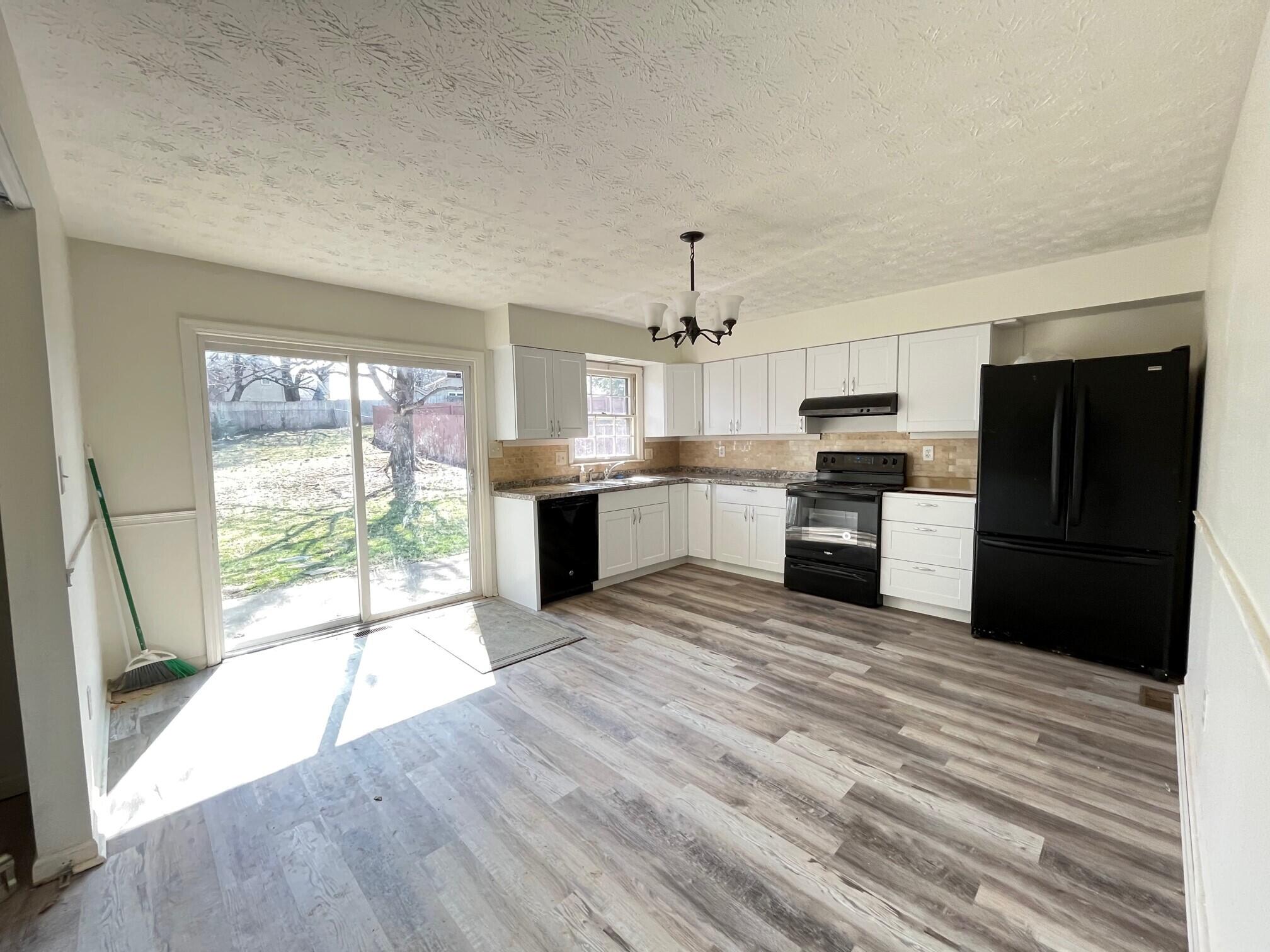 3808 Hidden Springs Drive