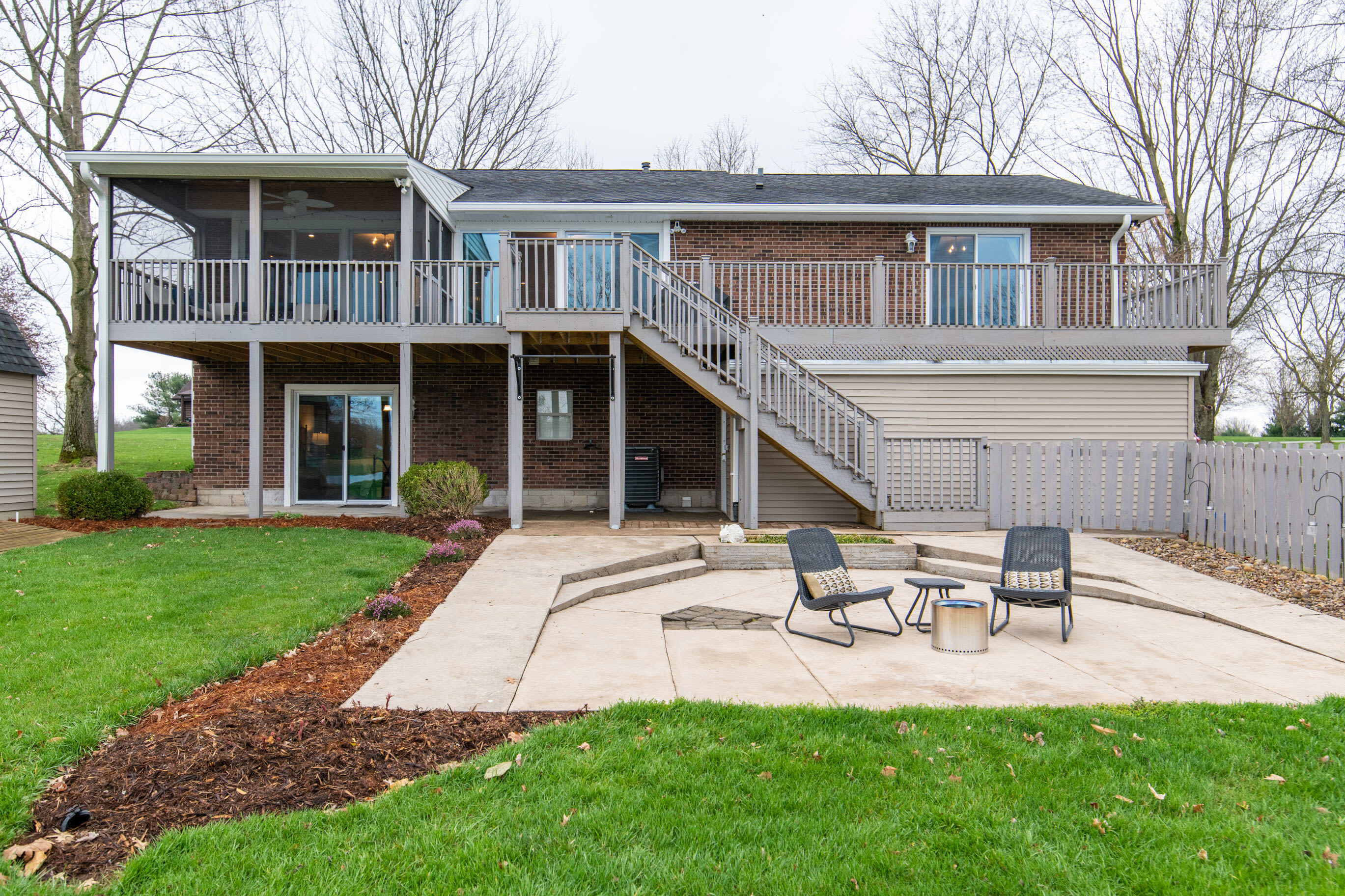 119 Lakeview Drive