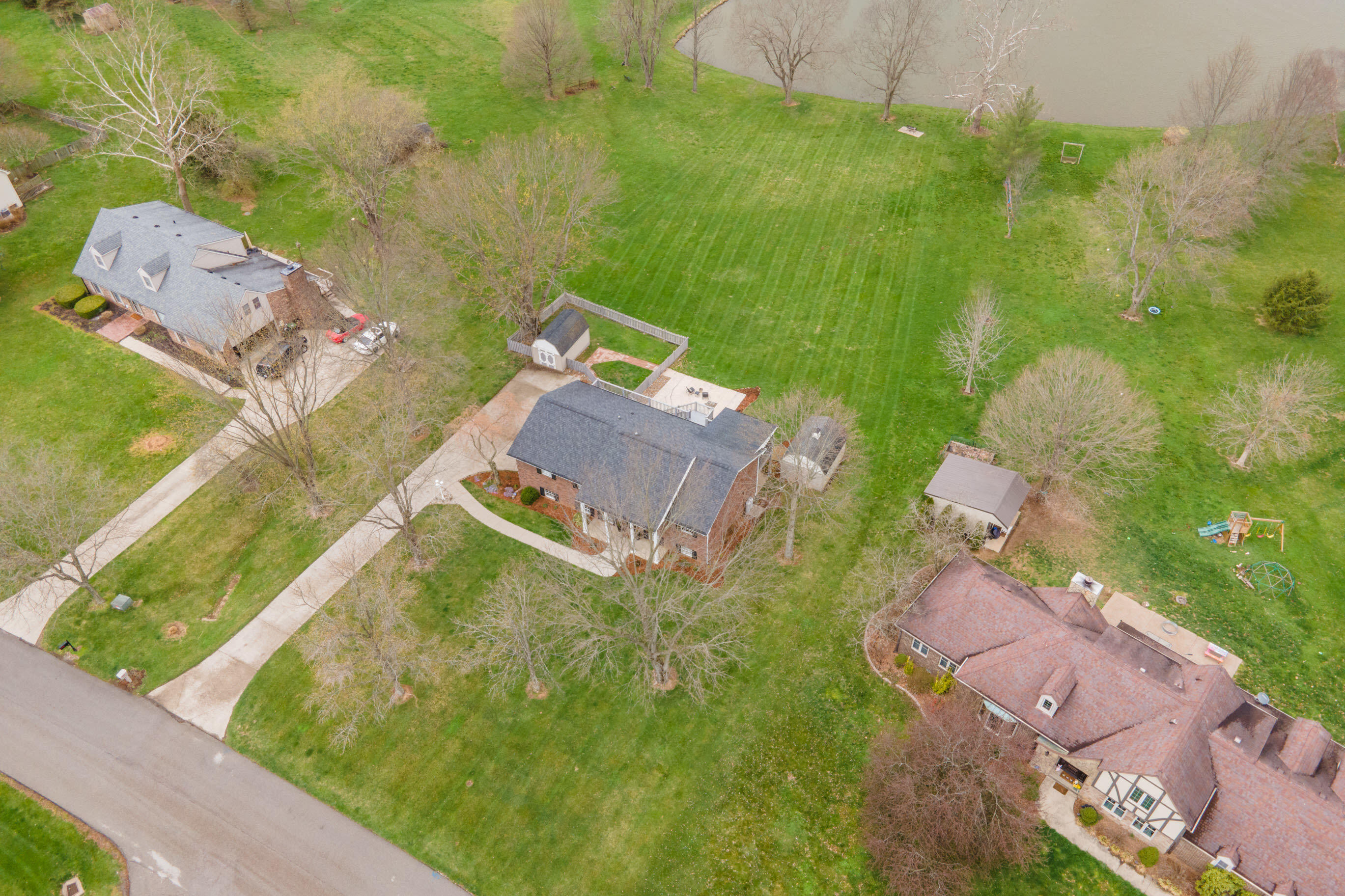 119 Lakeview Drive