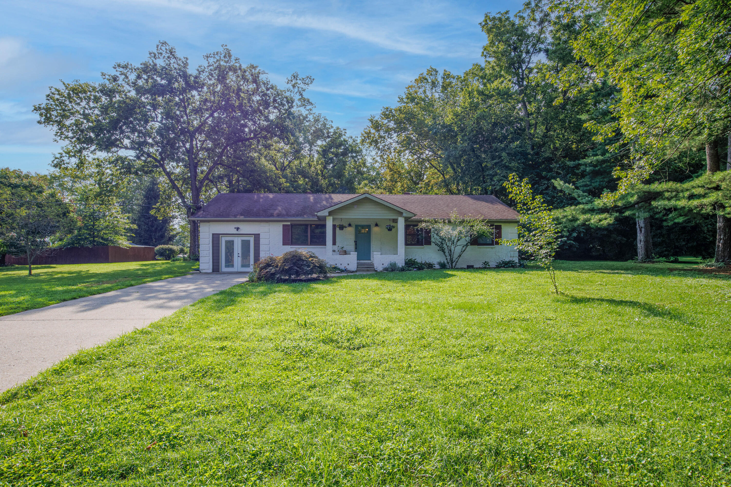 475 Davistown Road