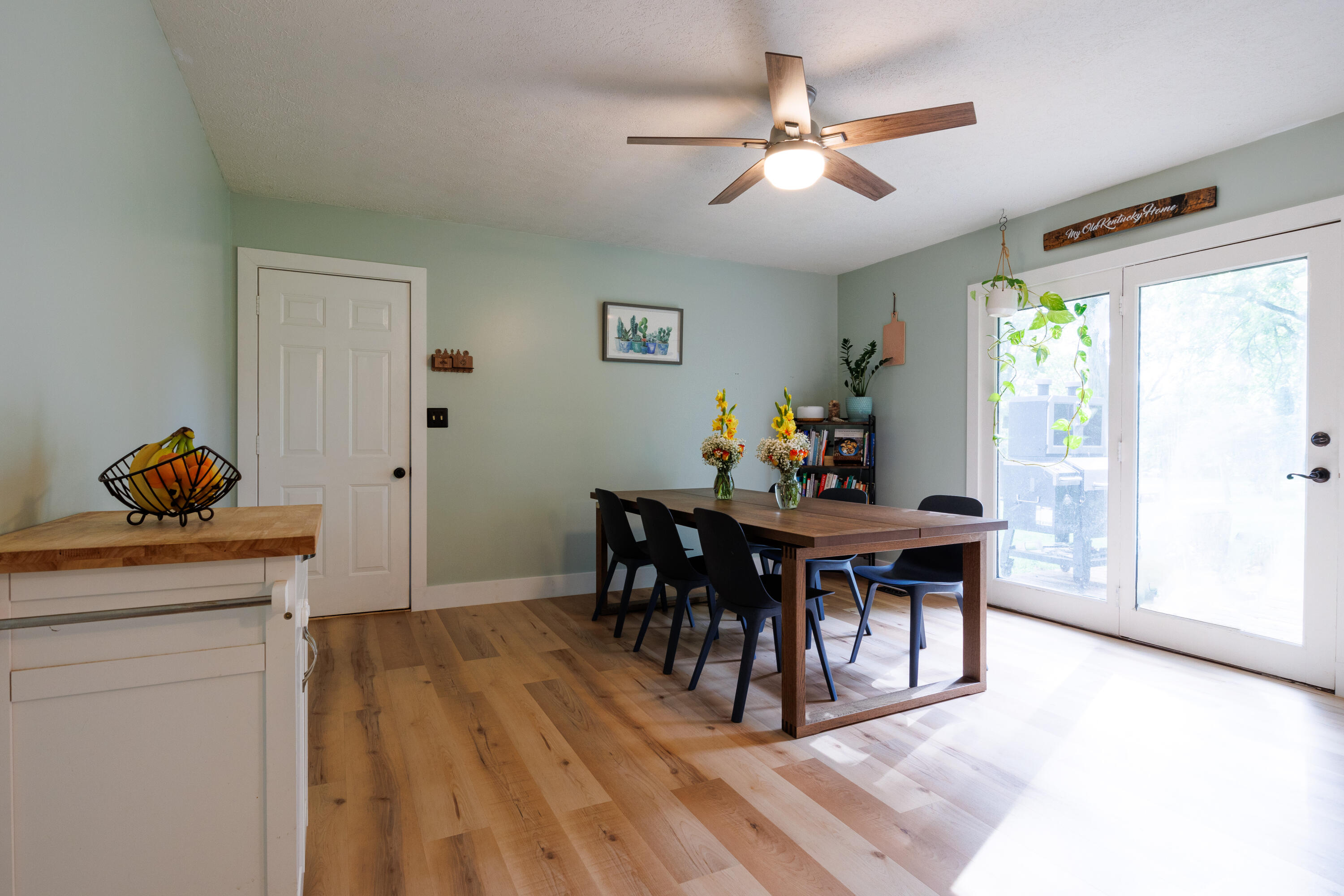 475 Davistown Road