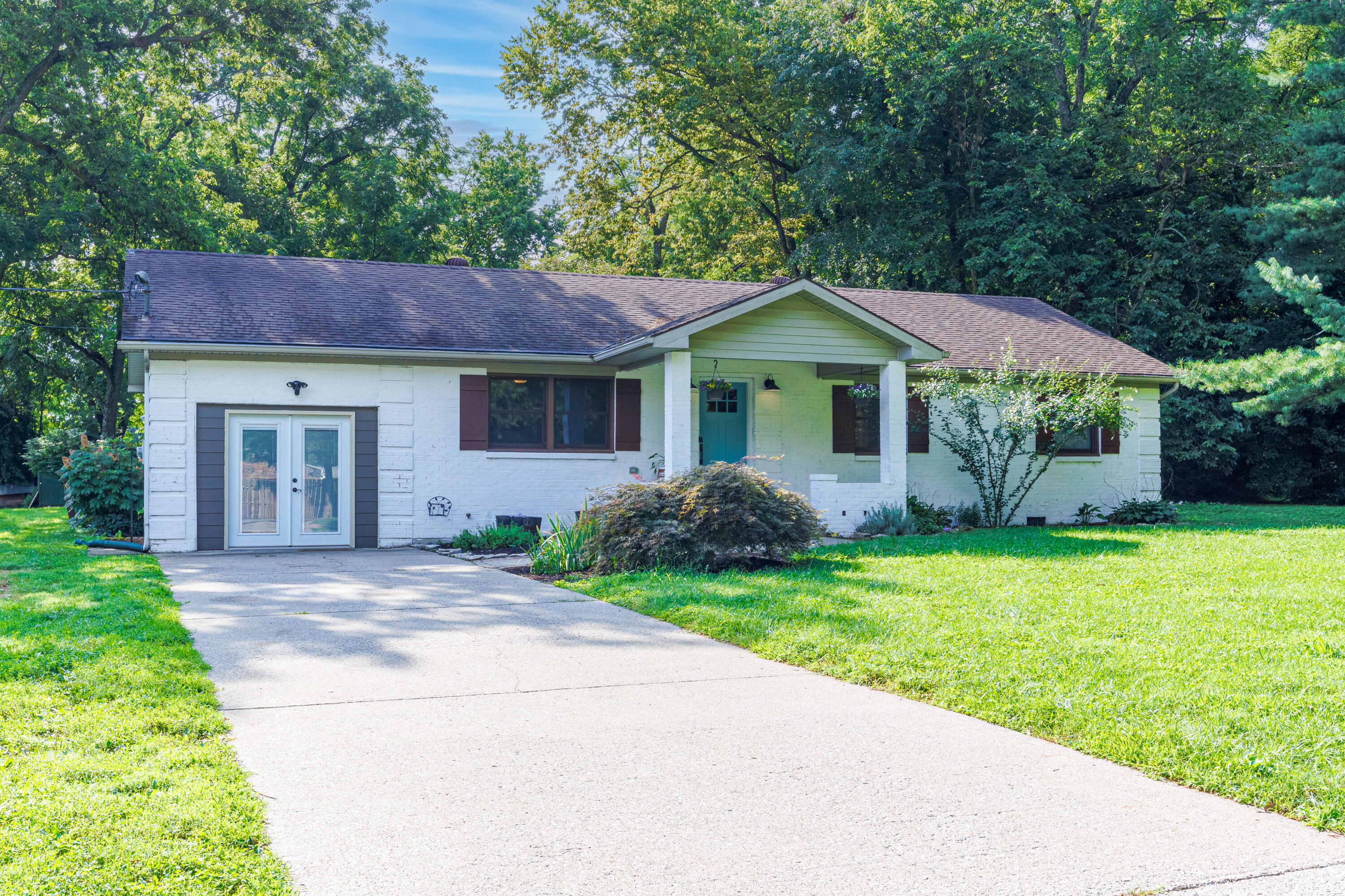 475 Davistown Road