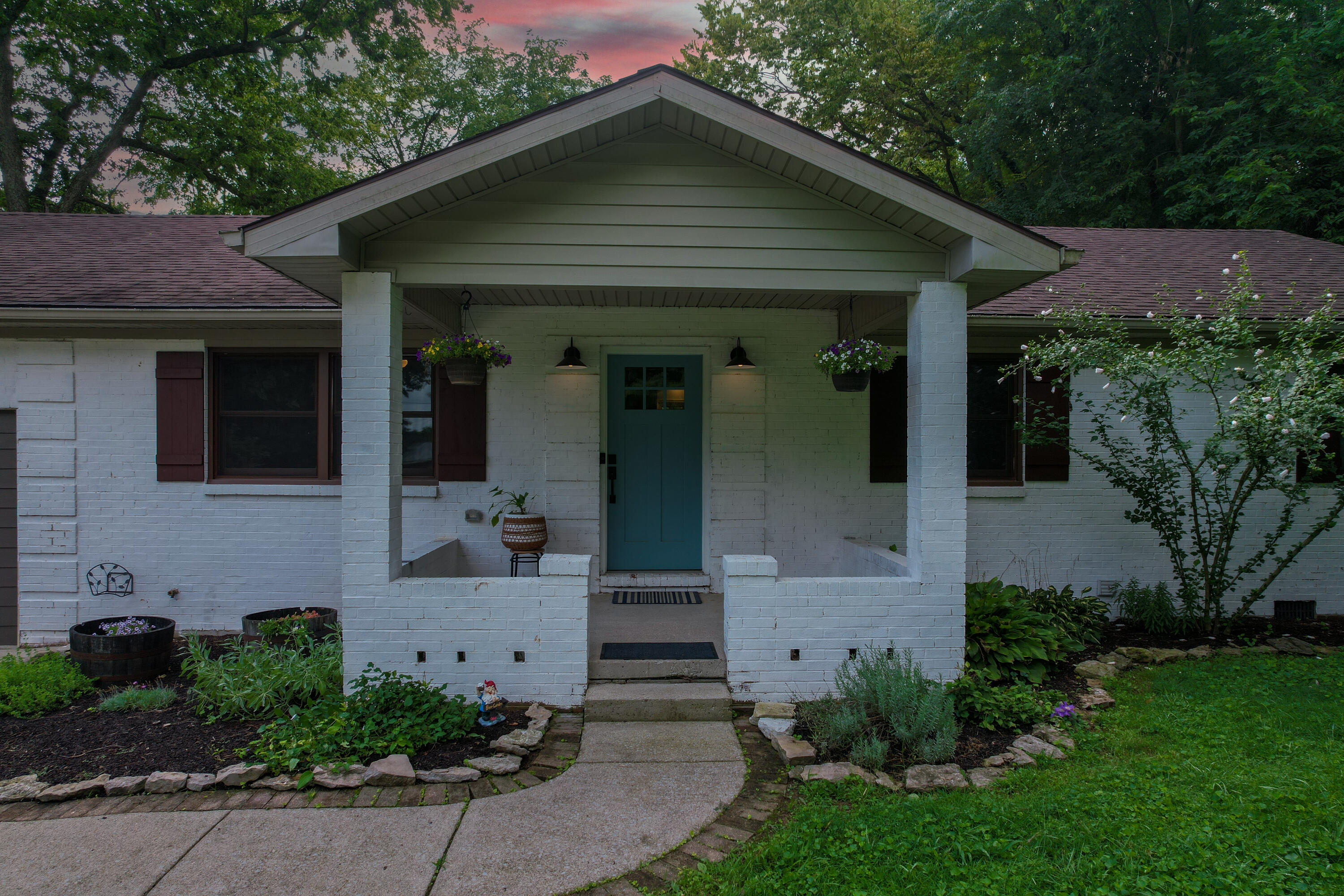 475 Davistown Road