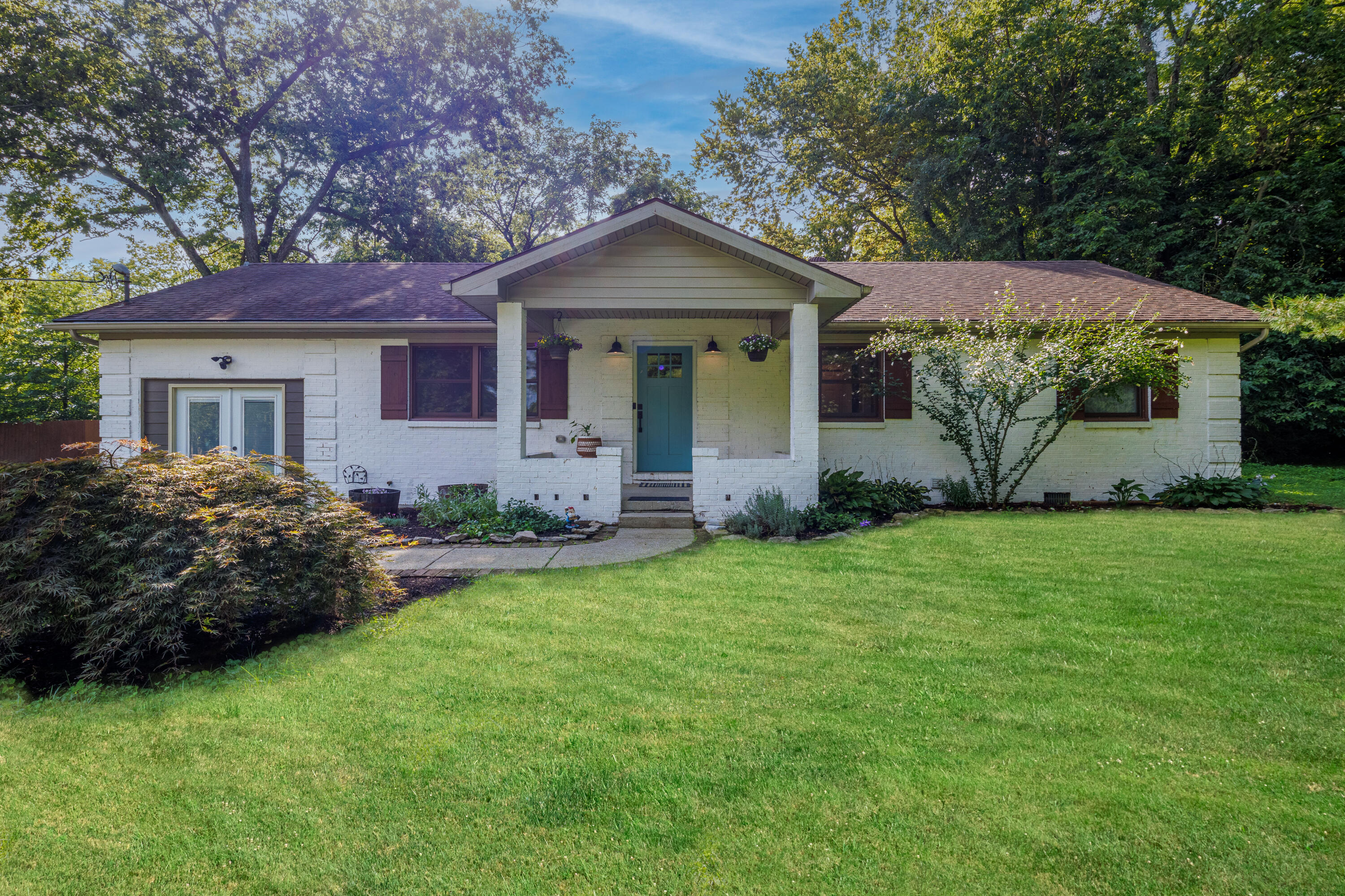 475 Davistown Road