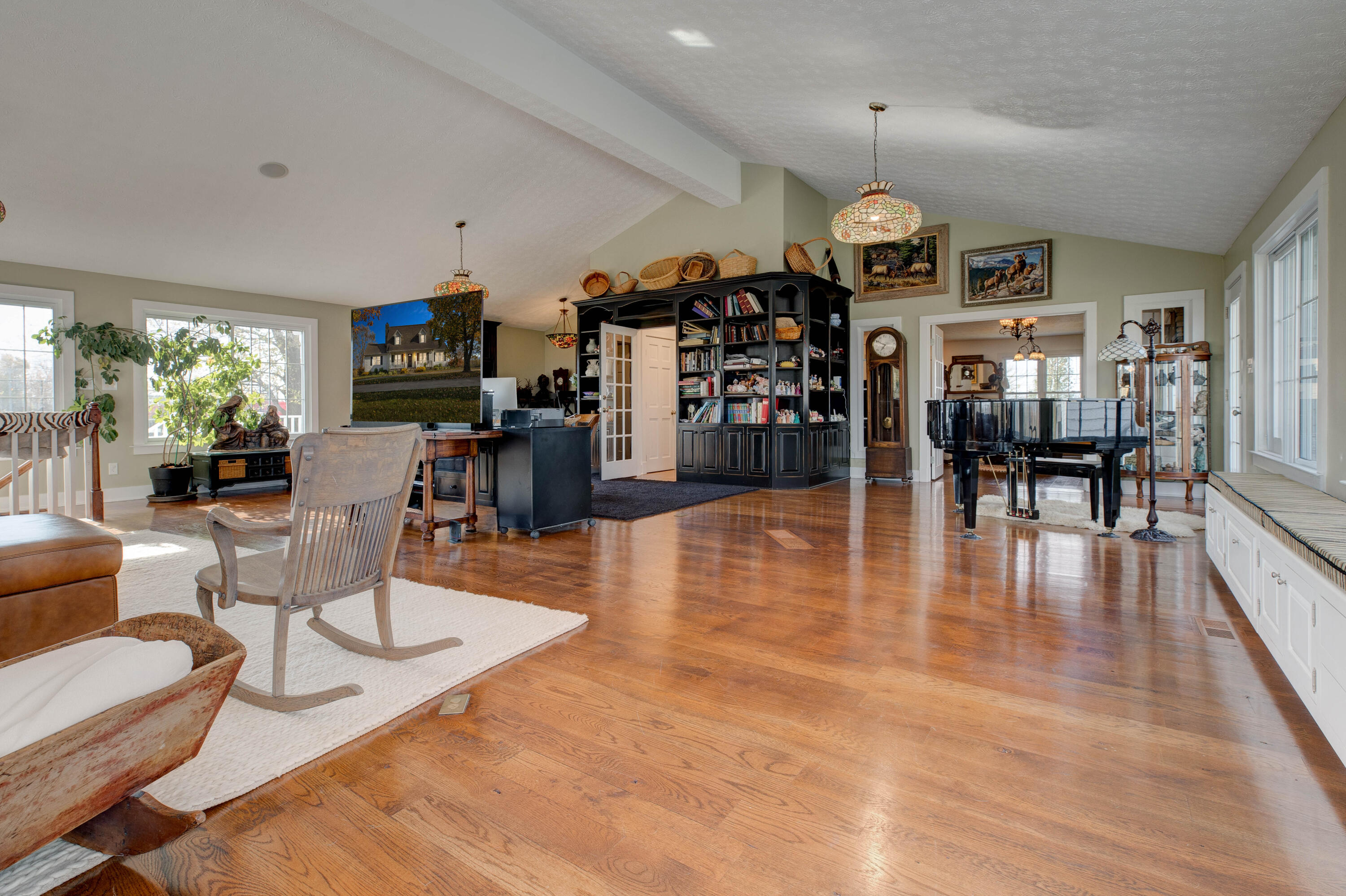 10920 Mount Eden Road