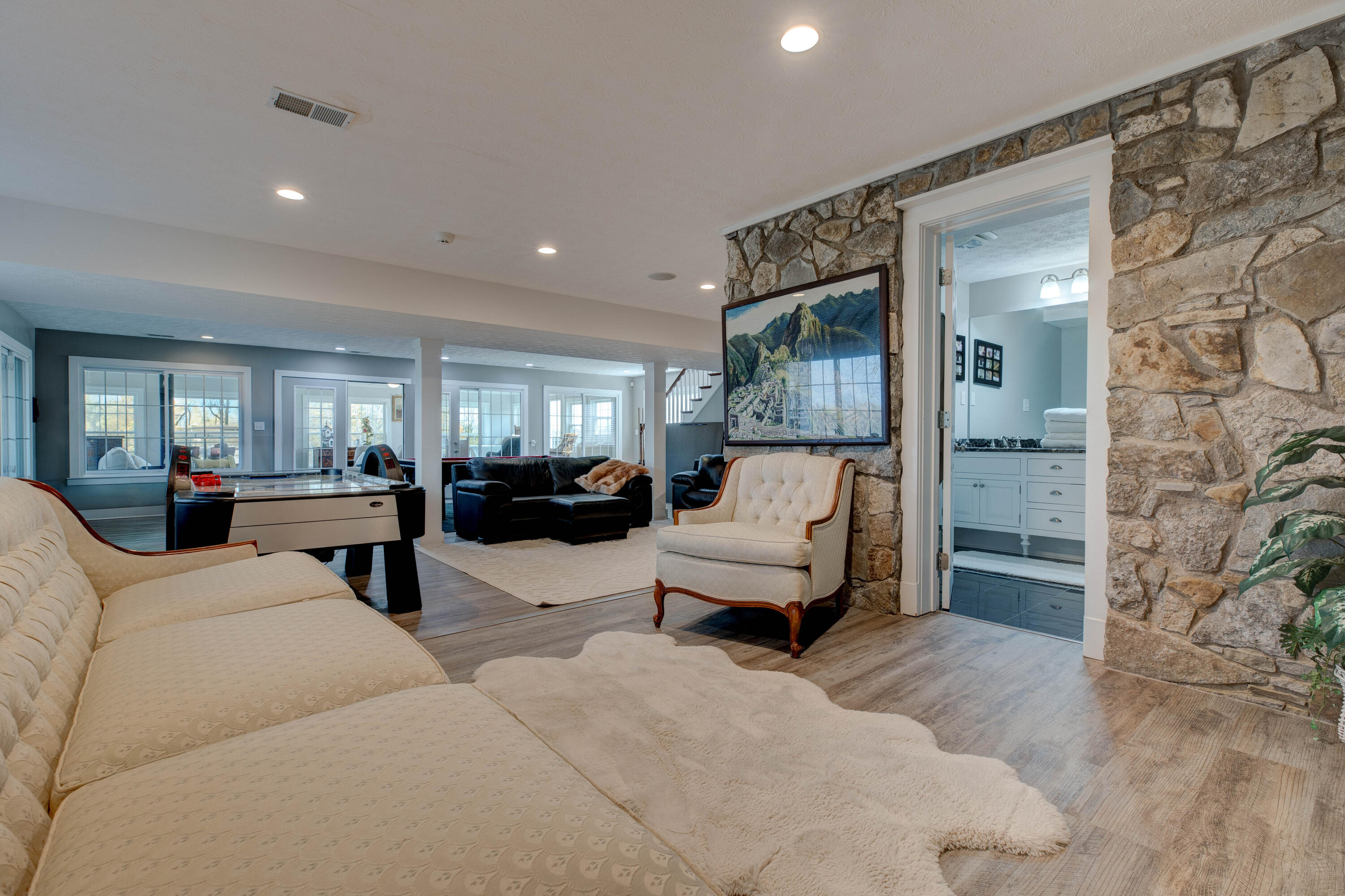 10920 Mt Eden Road