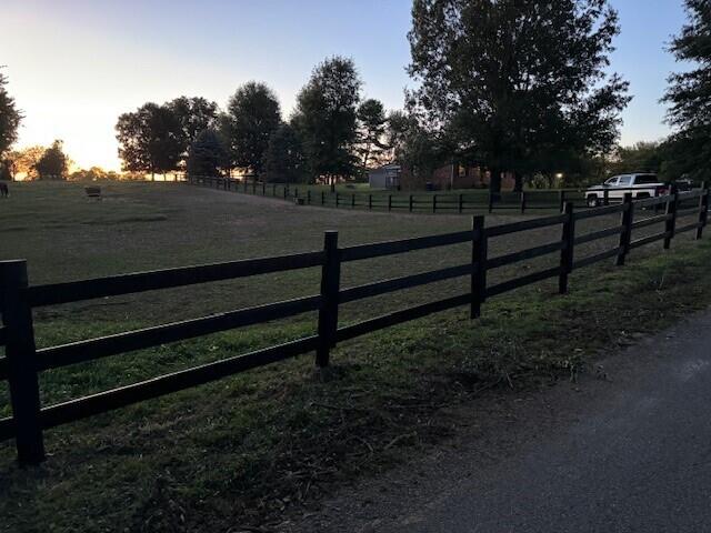 1021 Mackey Pike