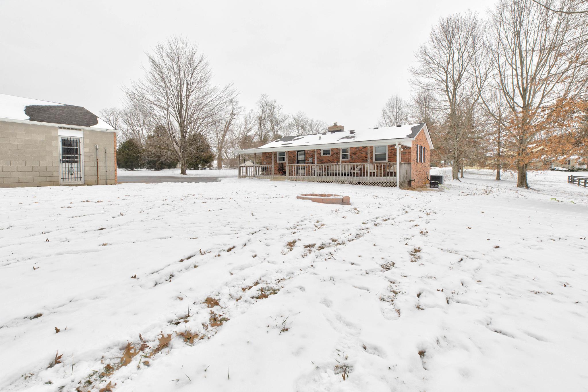 1021 Mackey Pike