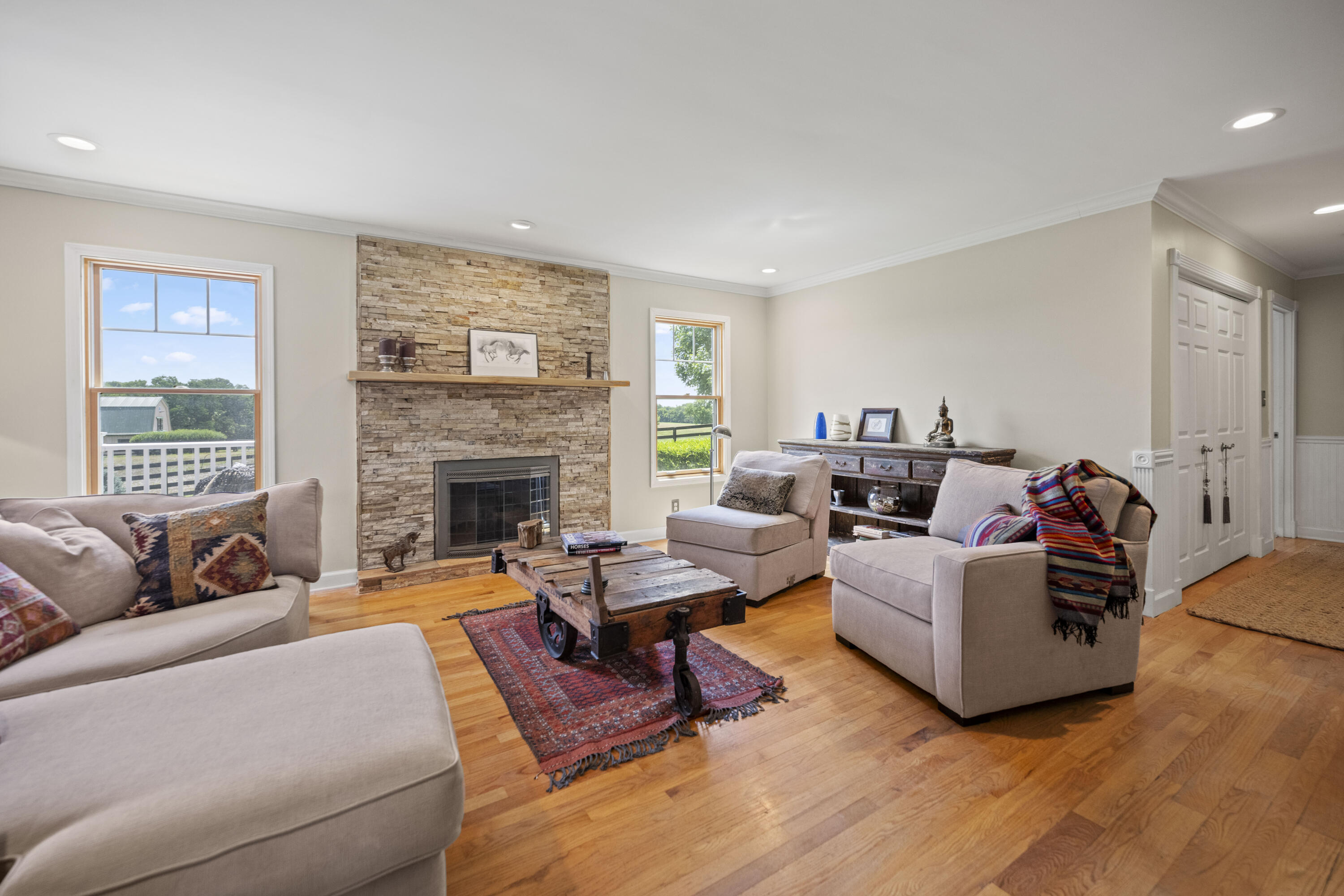 4250 Troy Pike