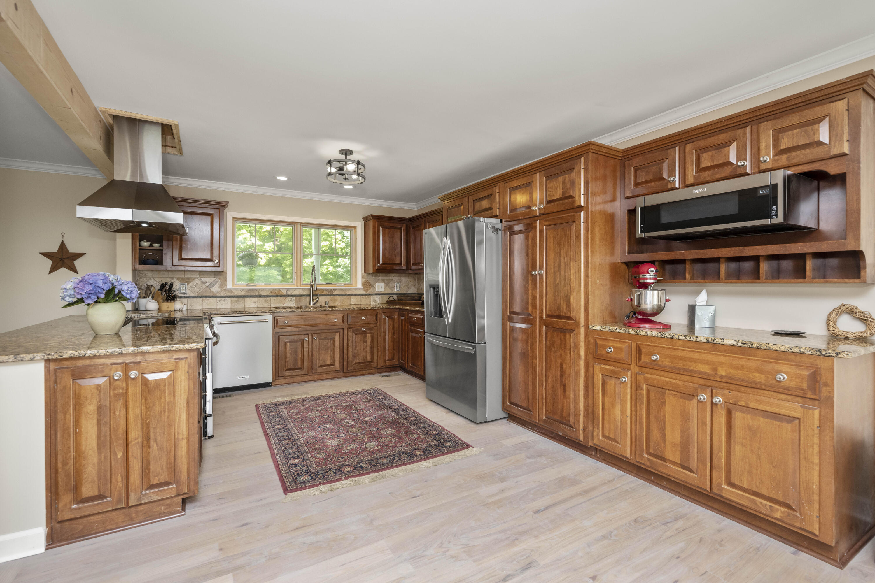 4250 Troy Pike