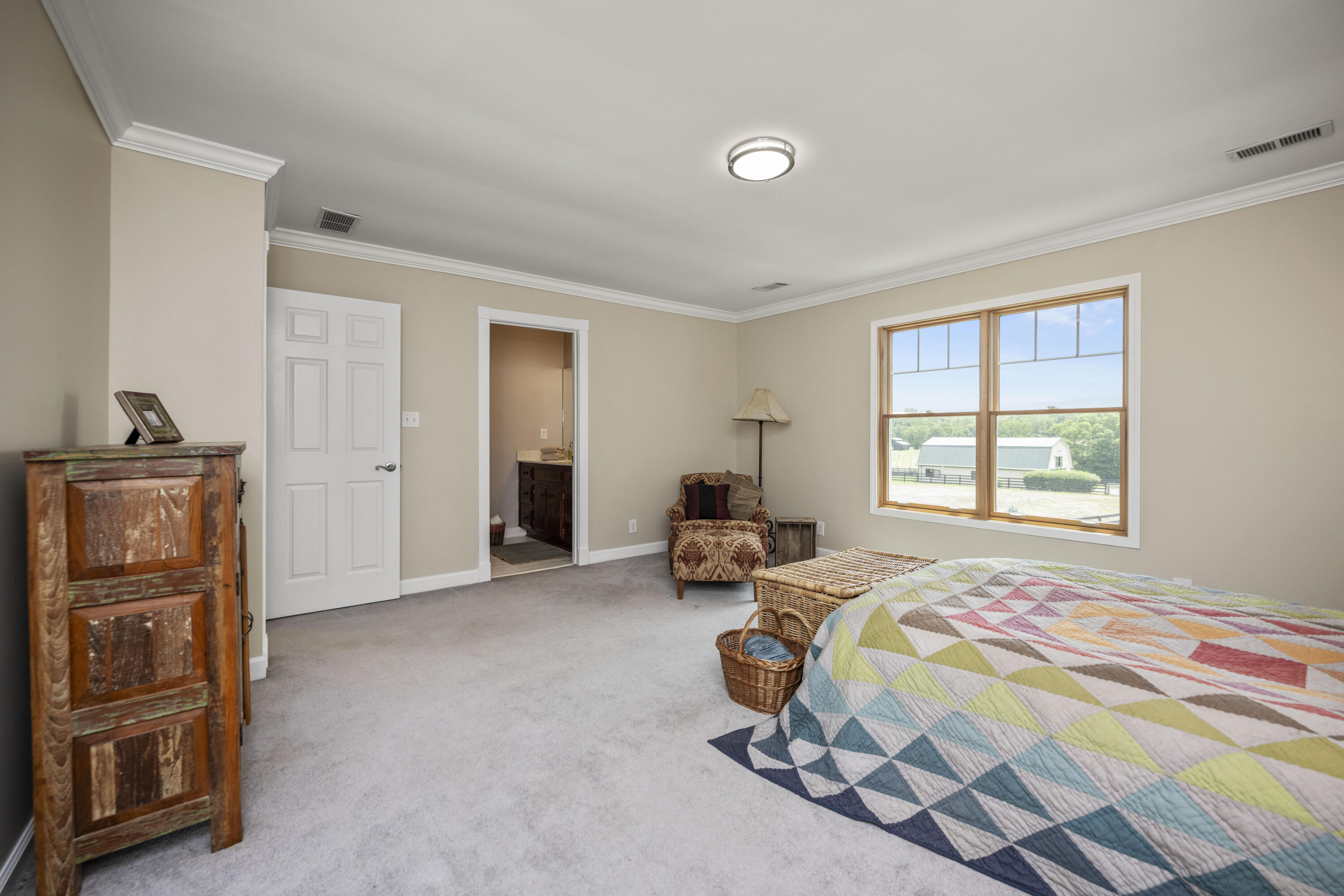 4250 Troy Pike