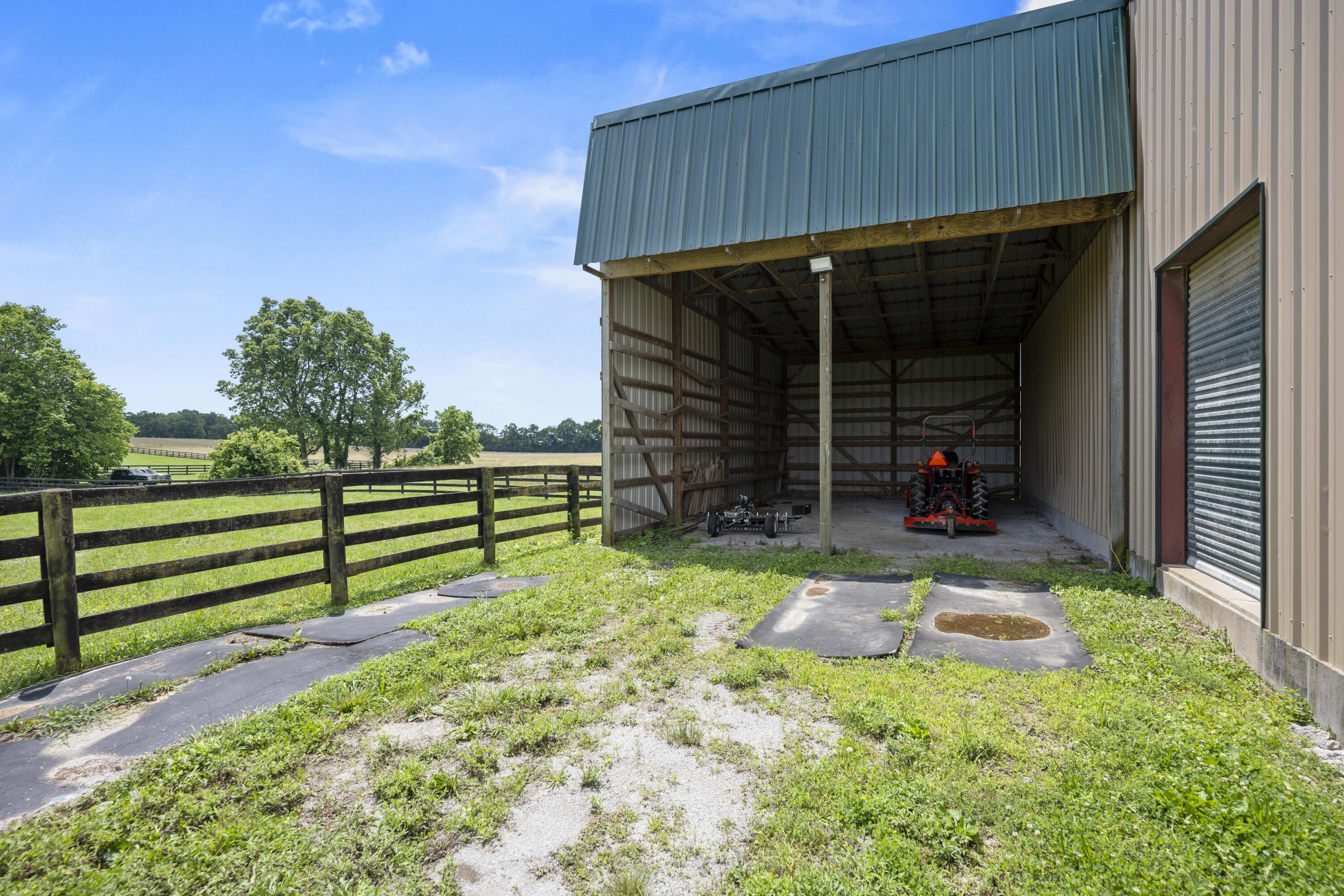 4250 Troy Pike