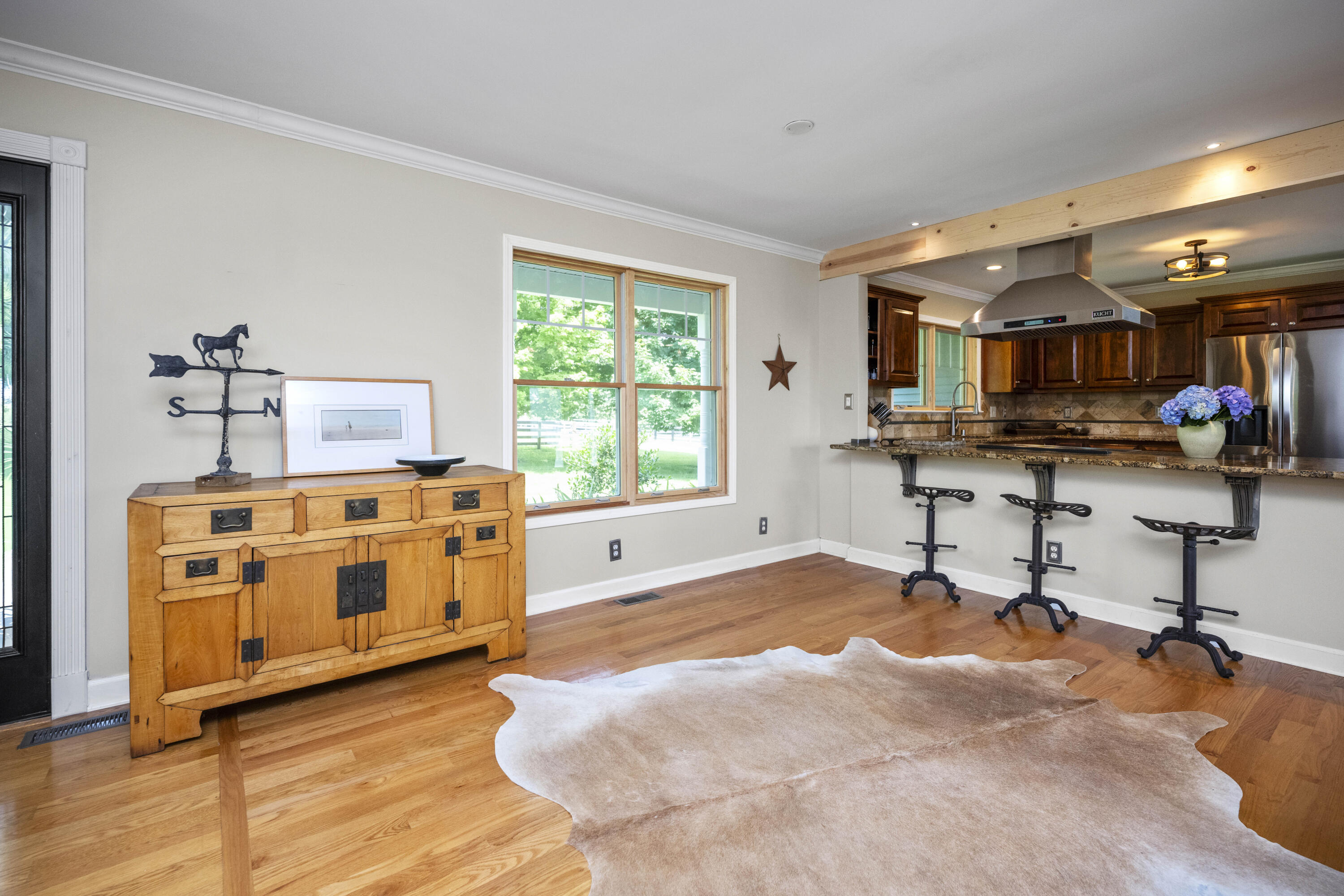 4250 Troy Pike