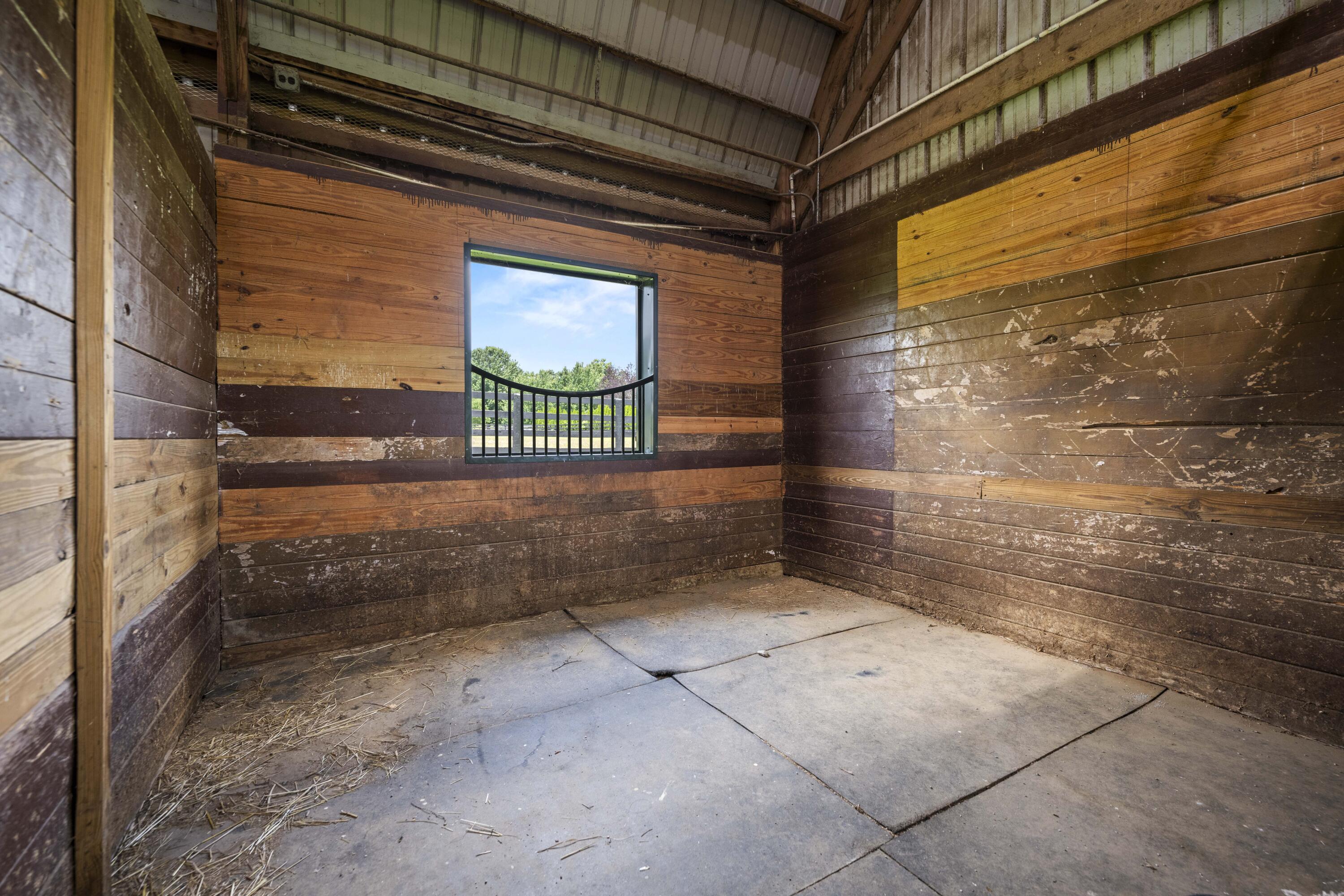 4250 Troy Pike