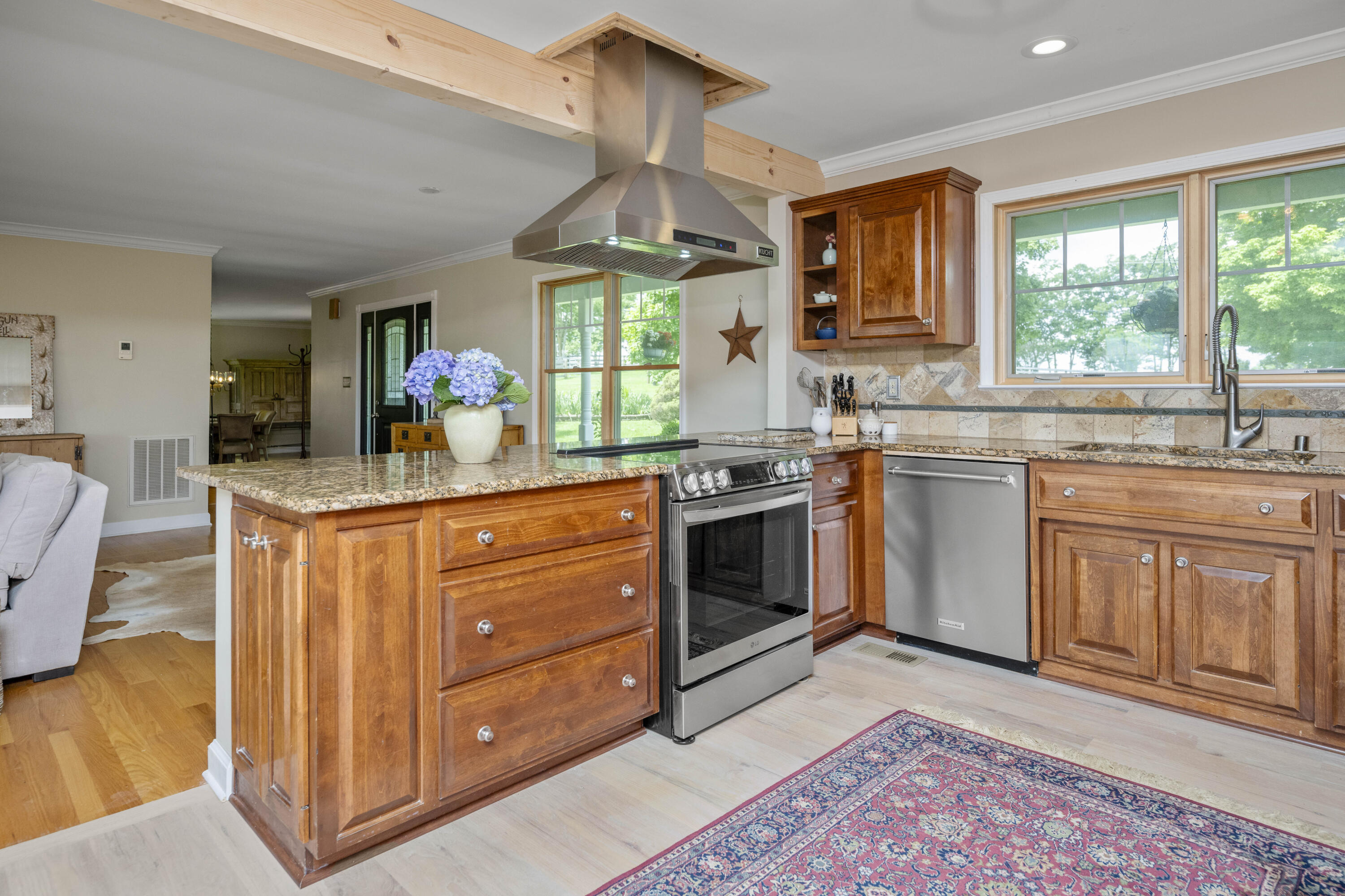 4250 Troy Pike