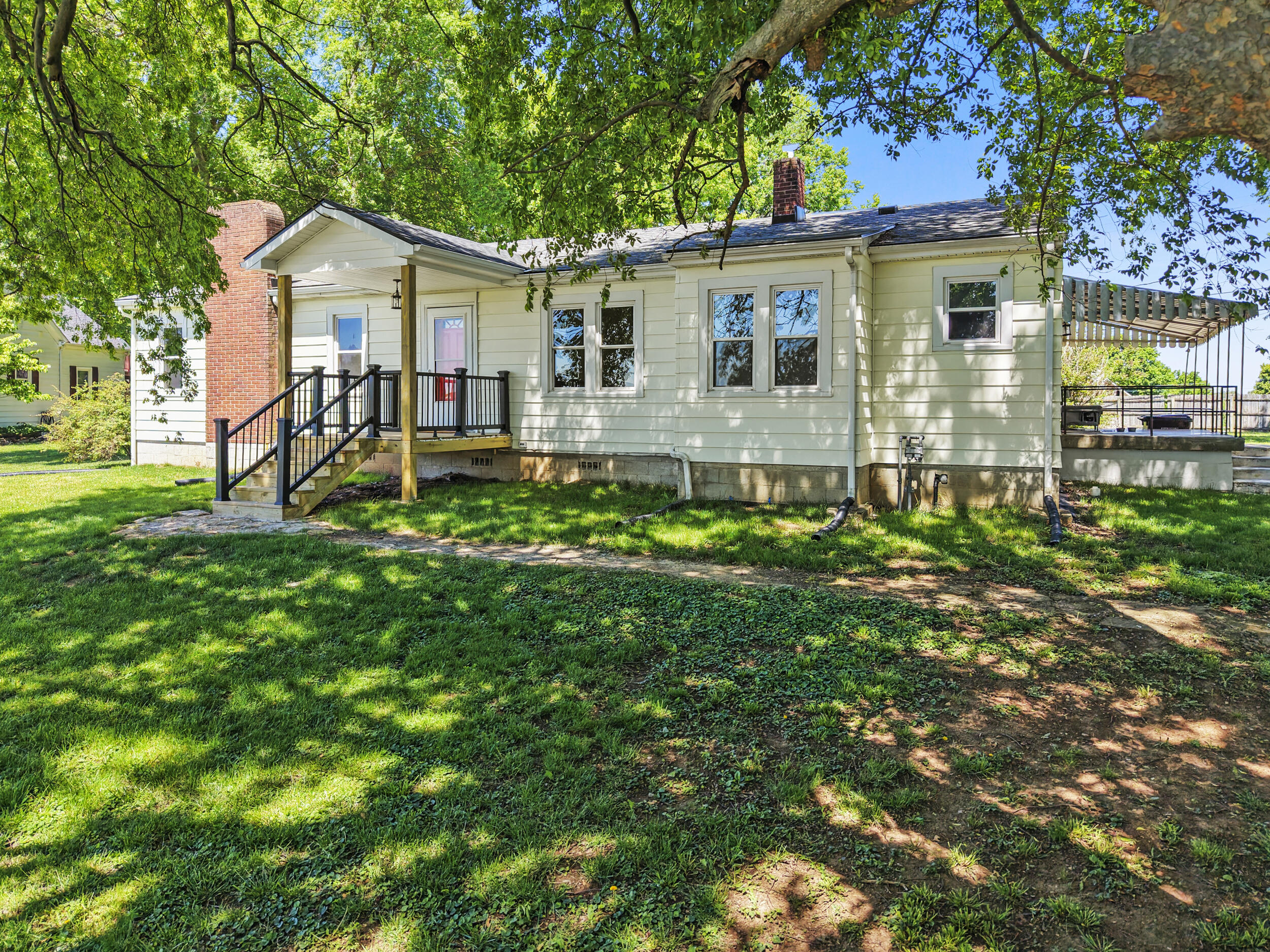 44 Horseshoe Drive
