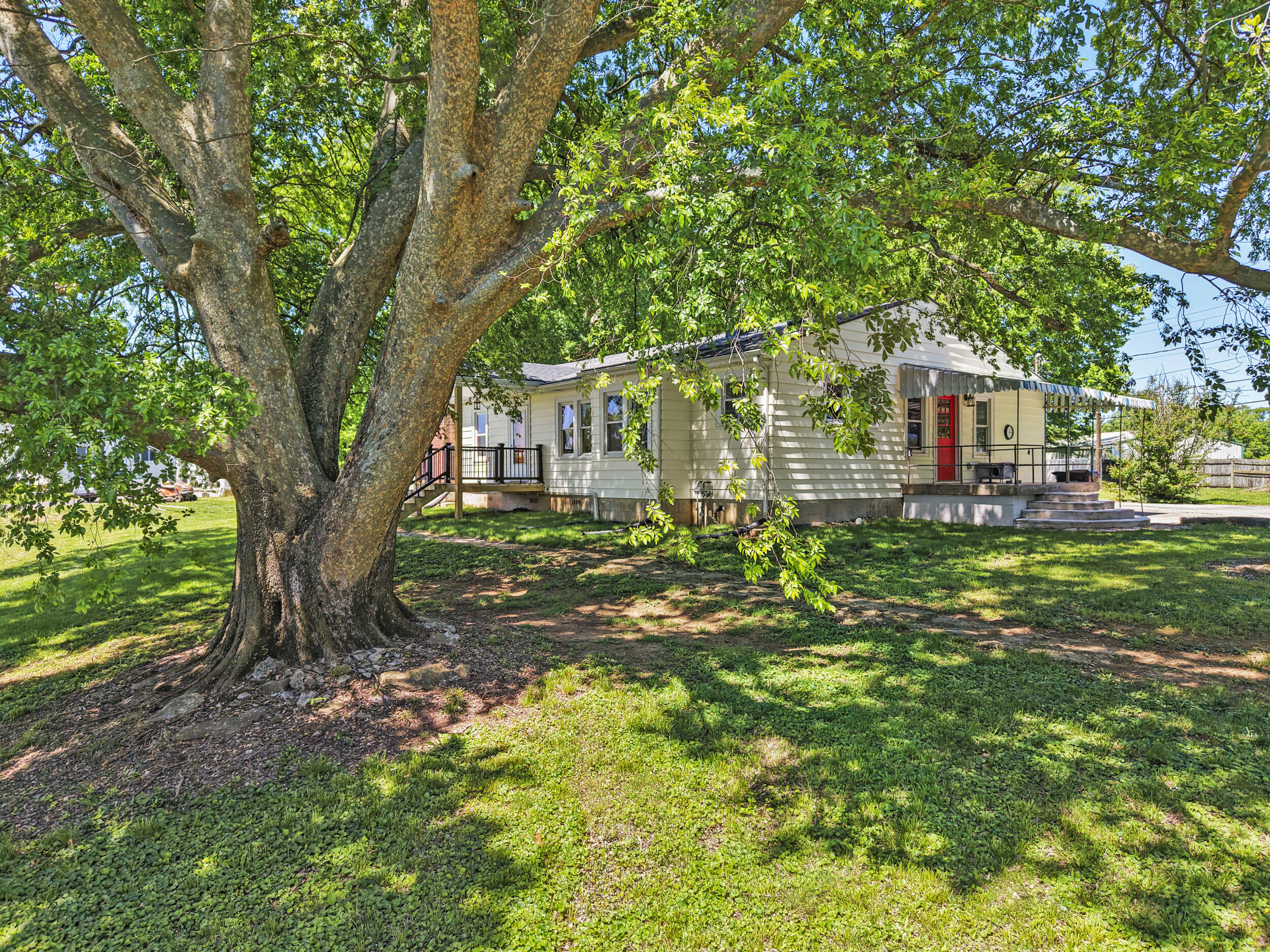44 Horseshoe Drive