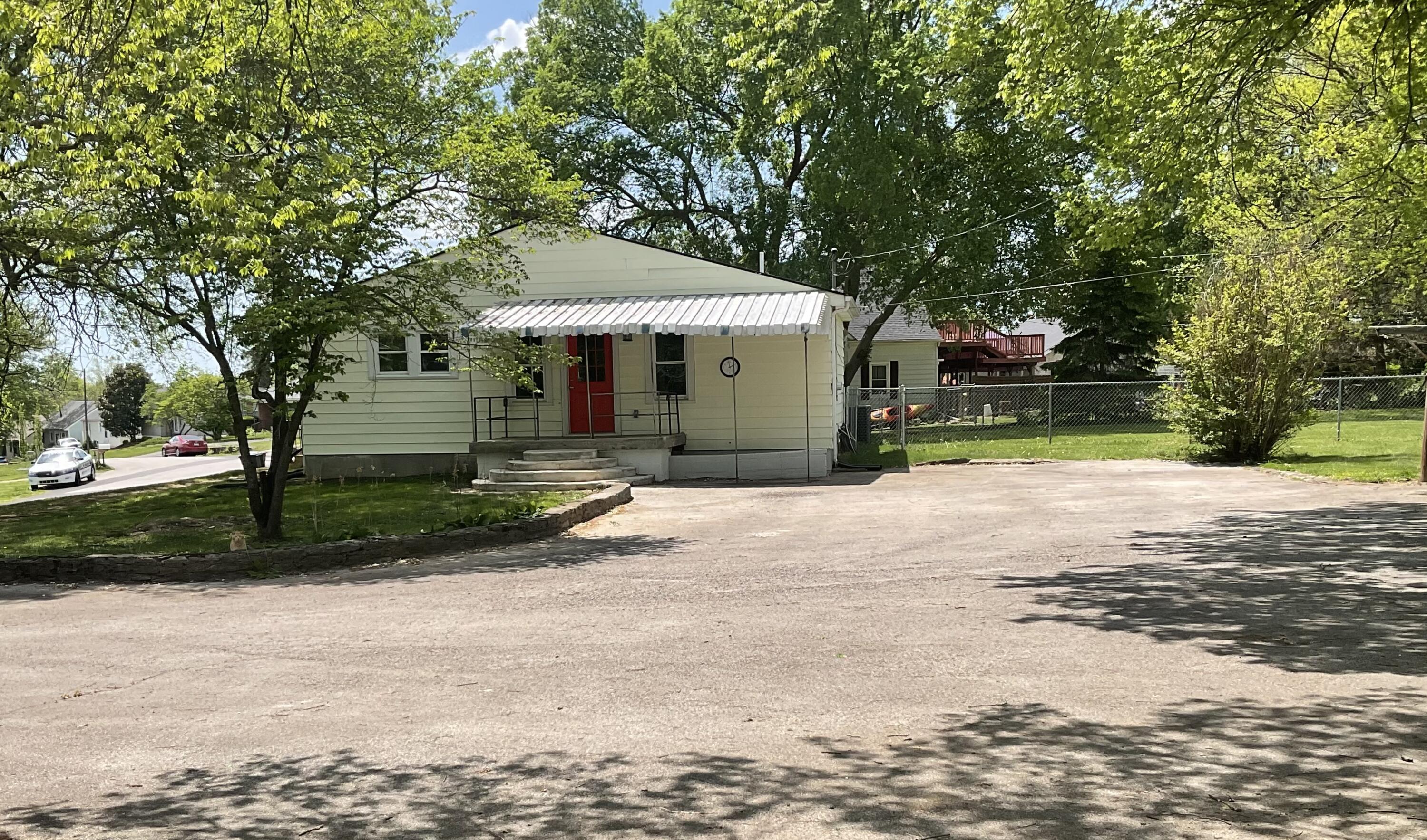44 Horseshoe Drive