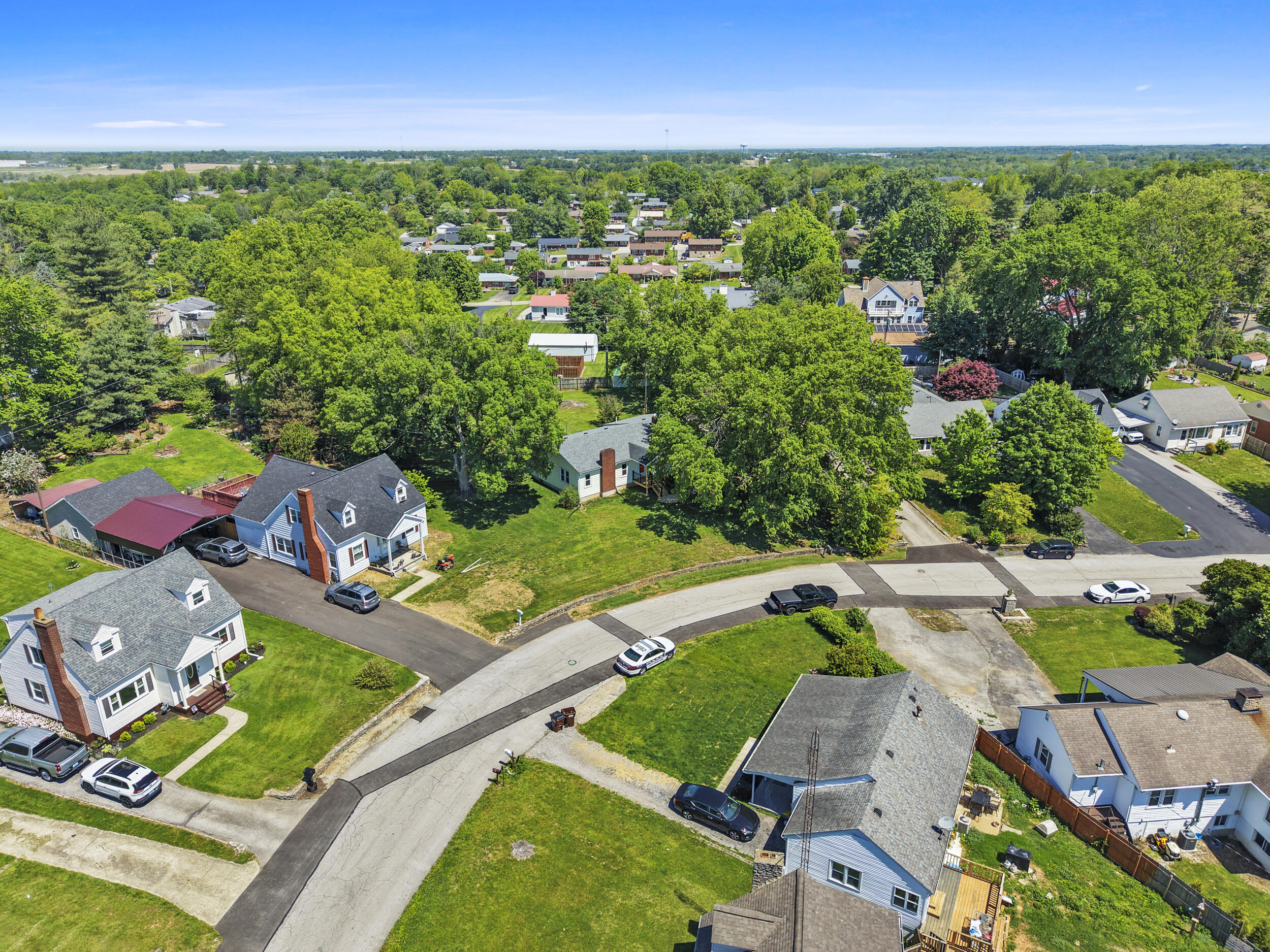 44 Horseshoe Drive