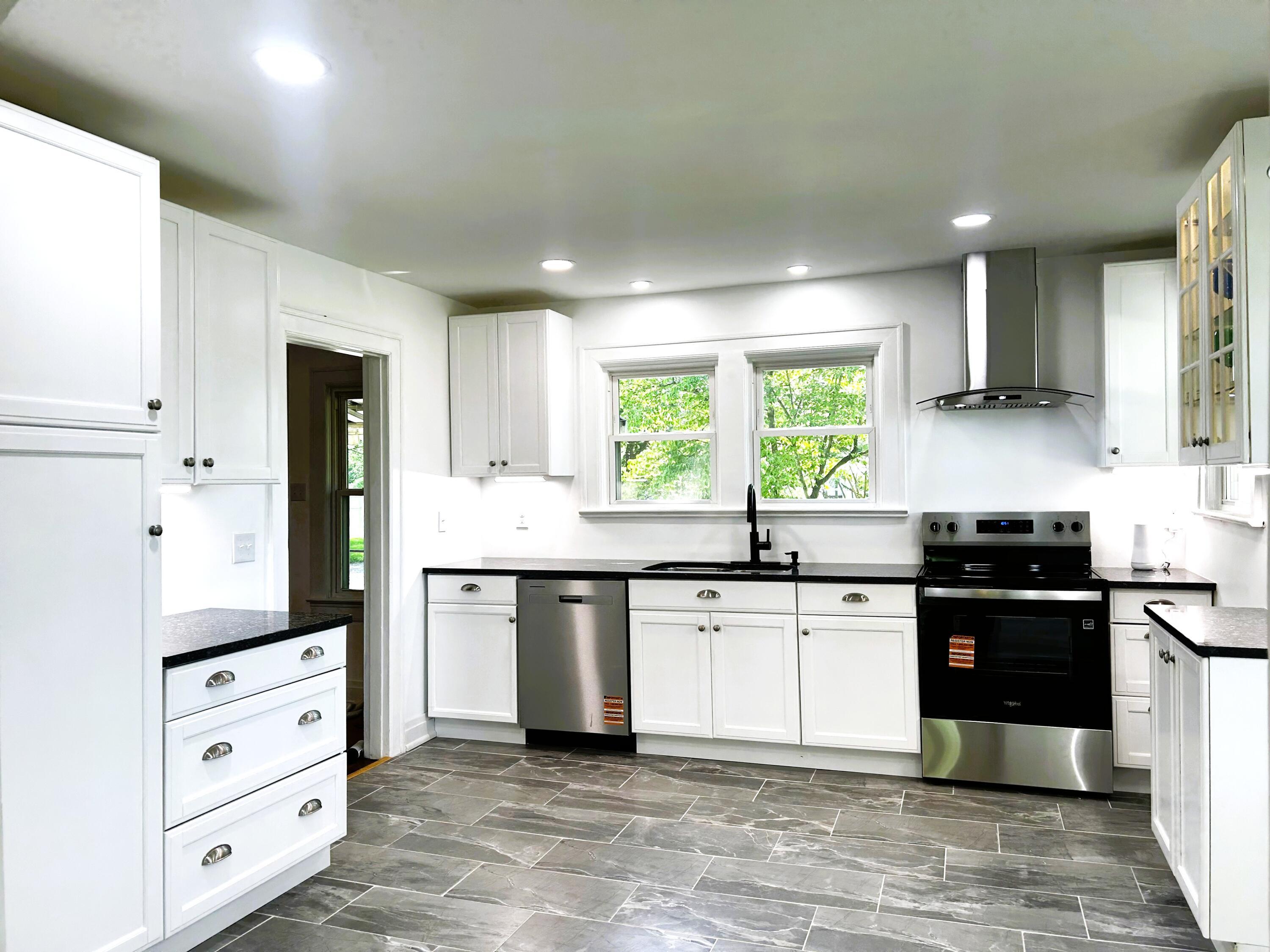 44 Horseshoe Drive