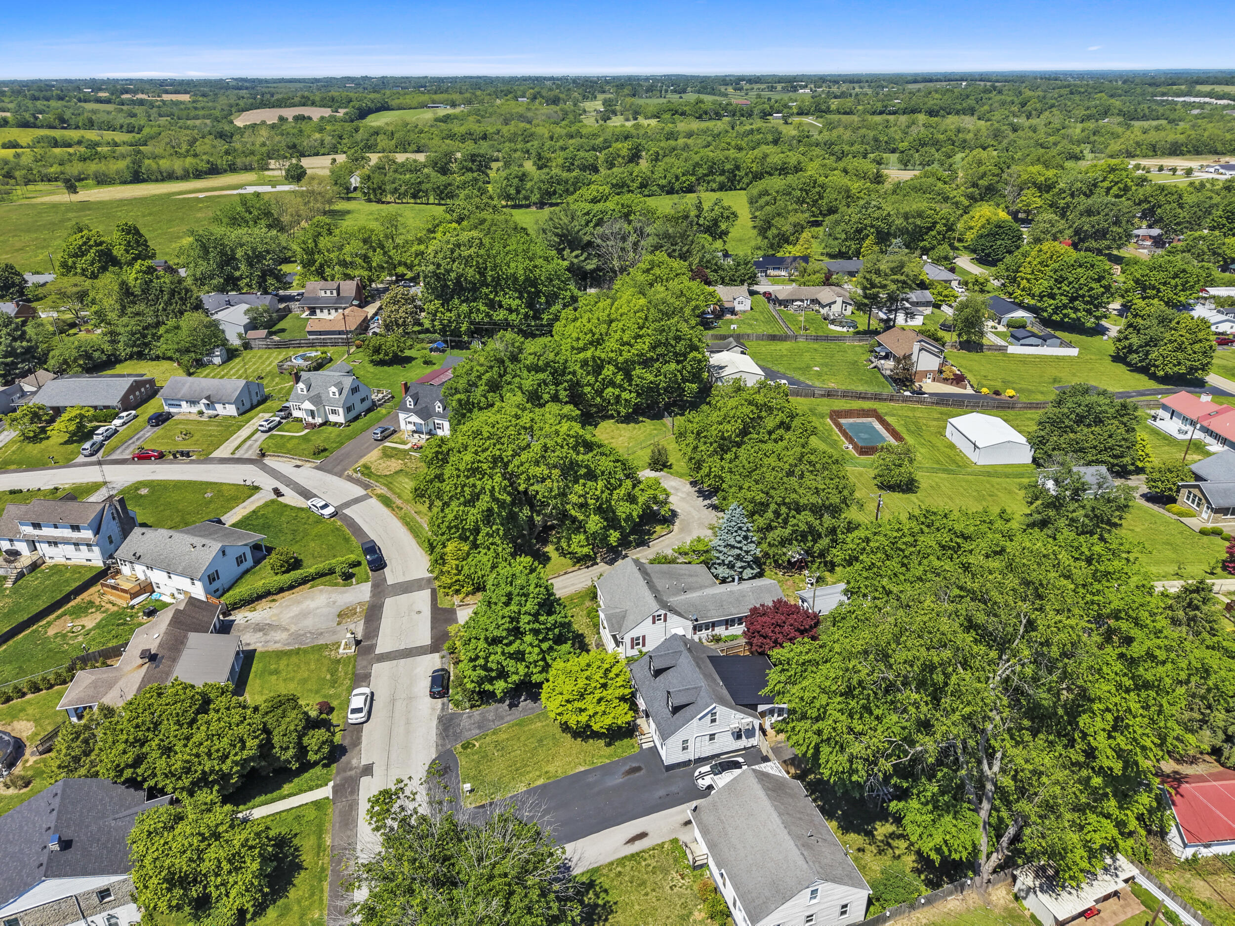 44 Horseshoe Drive