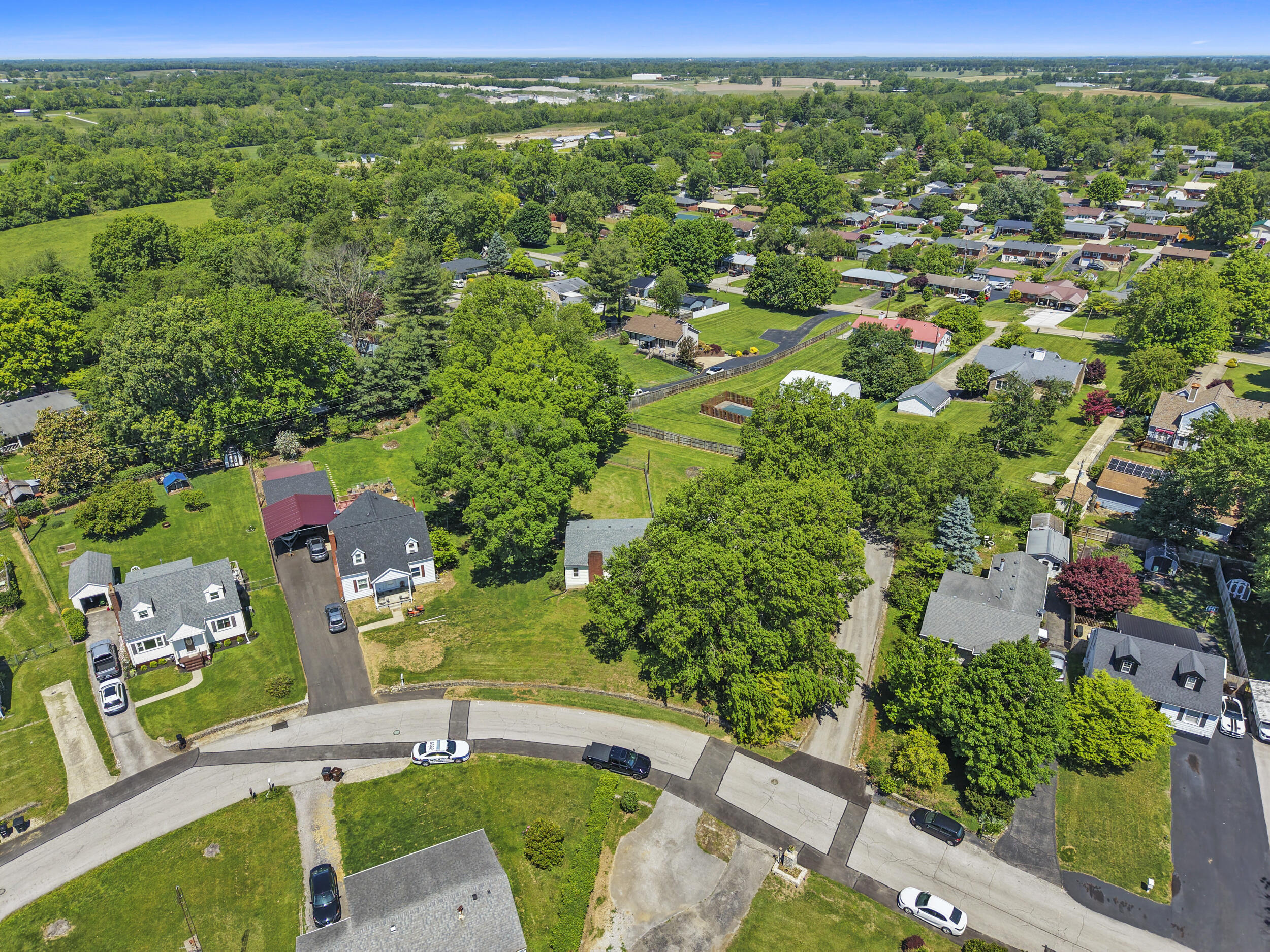 44 Horseshoe Drive