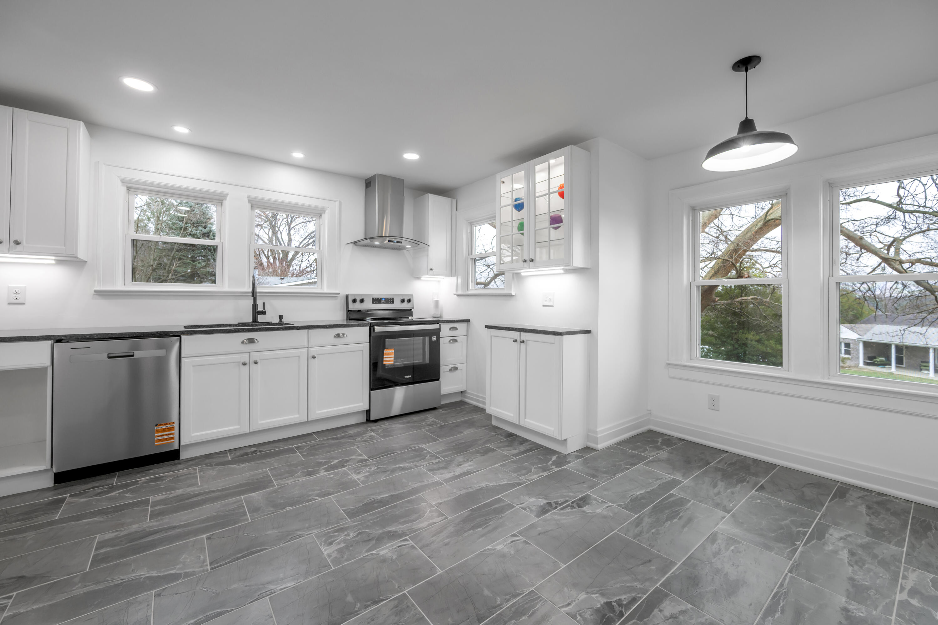 44 Horseshoe Drive