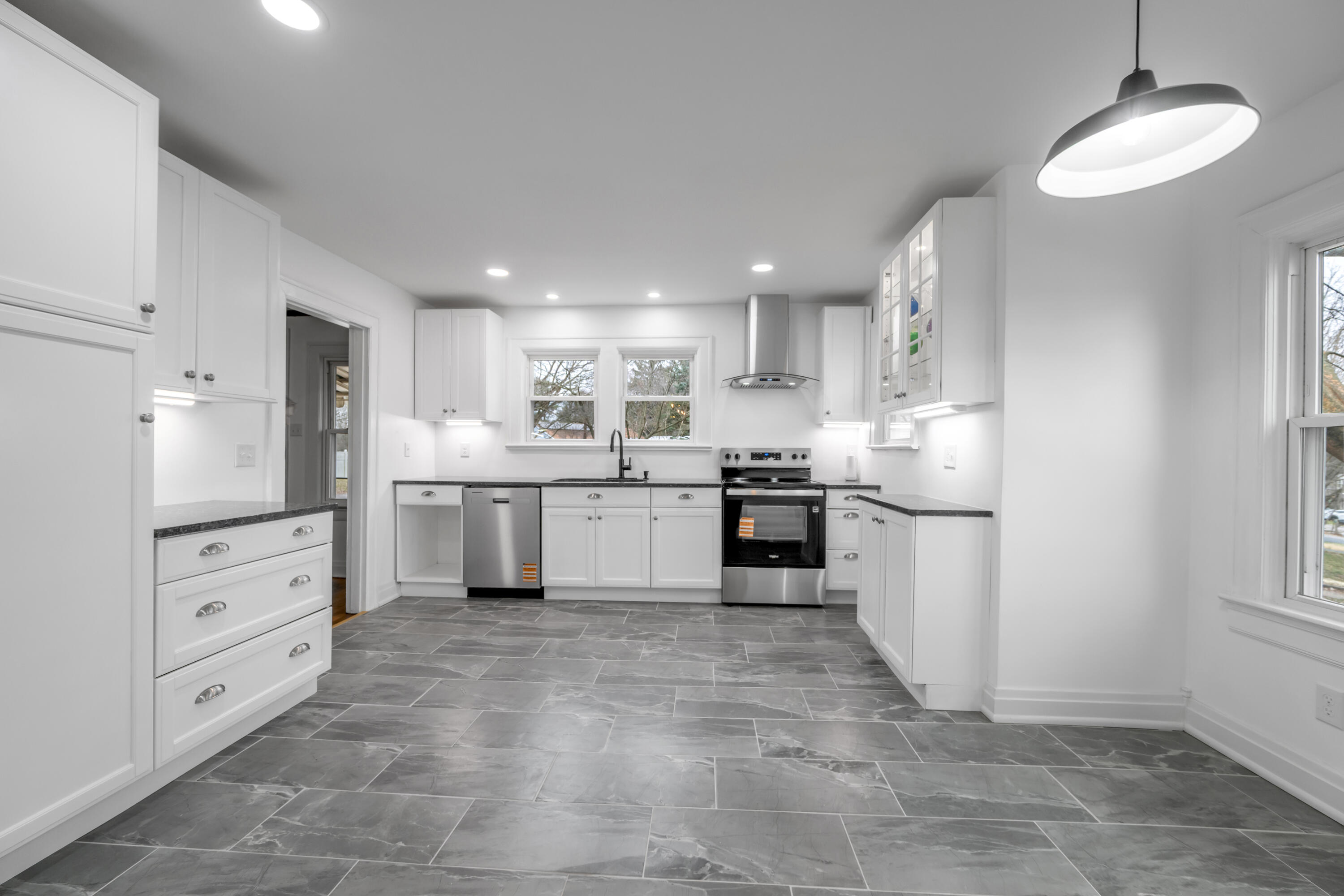 44 Horseshoe Drive