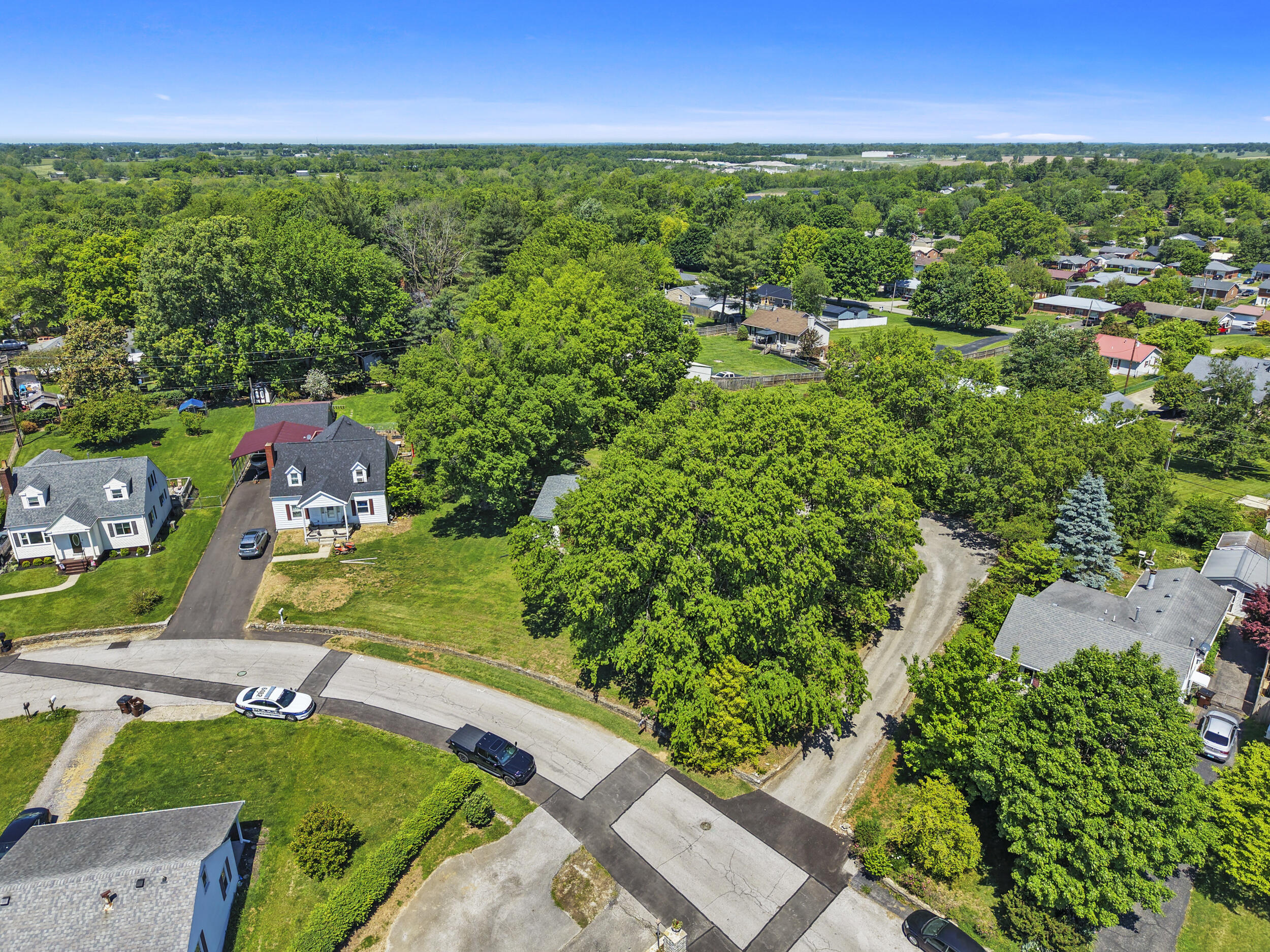 44 Horseshoe Drive
