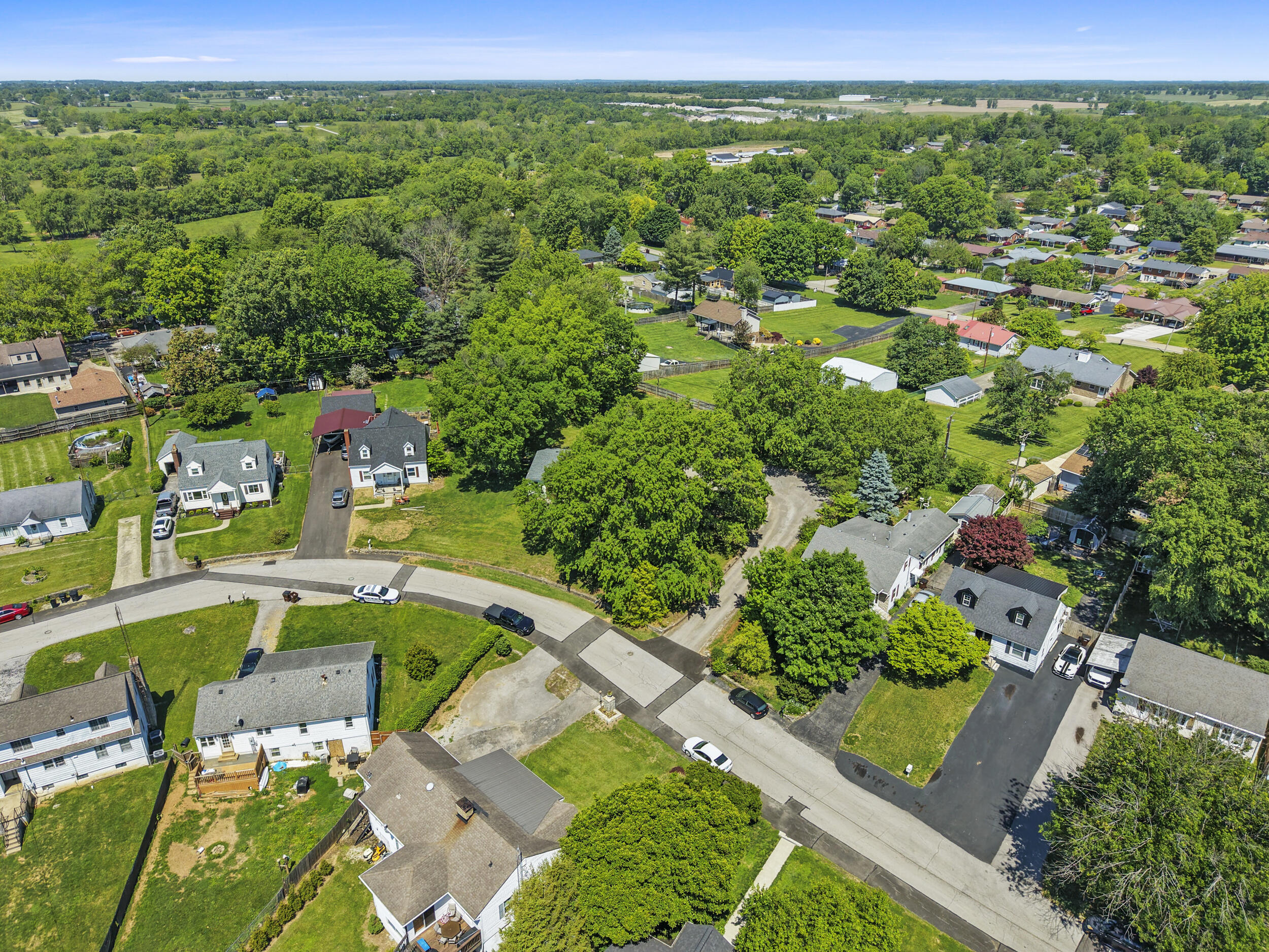 44 Horseshoe Drive