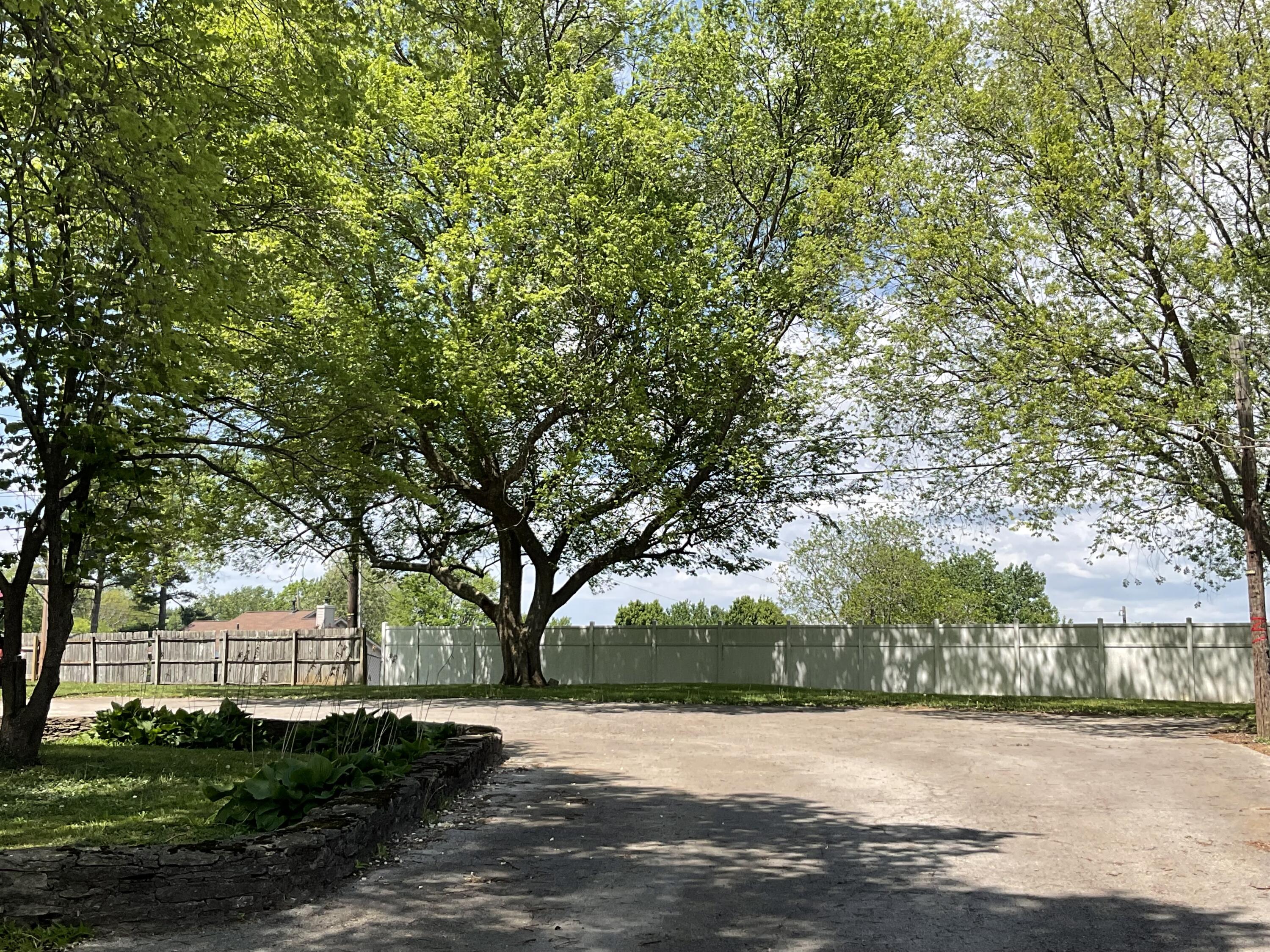 44 Horseshoe Drive